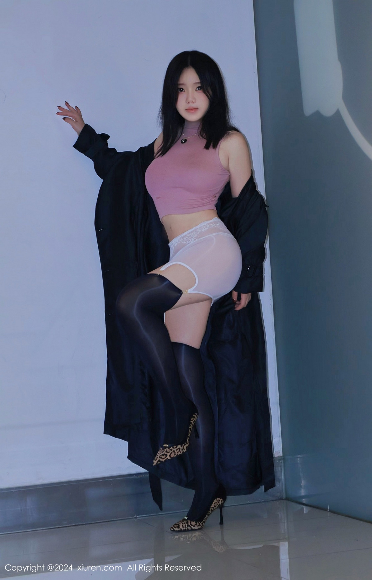 [XiuRen]高清写真图 2024.11.22 No.9489 小薯条nienie 黑丝美腿