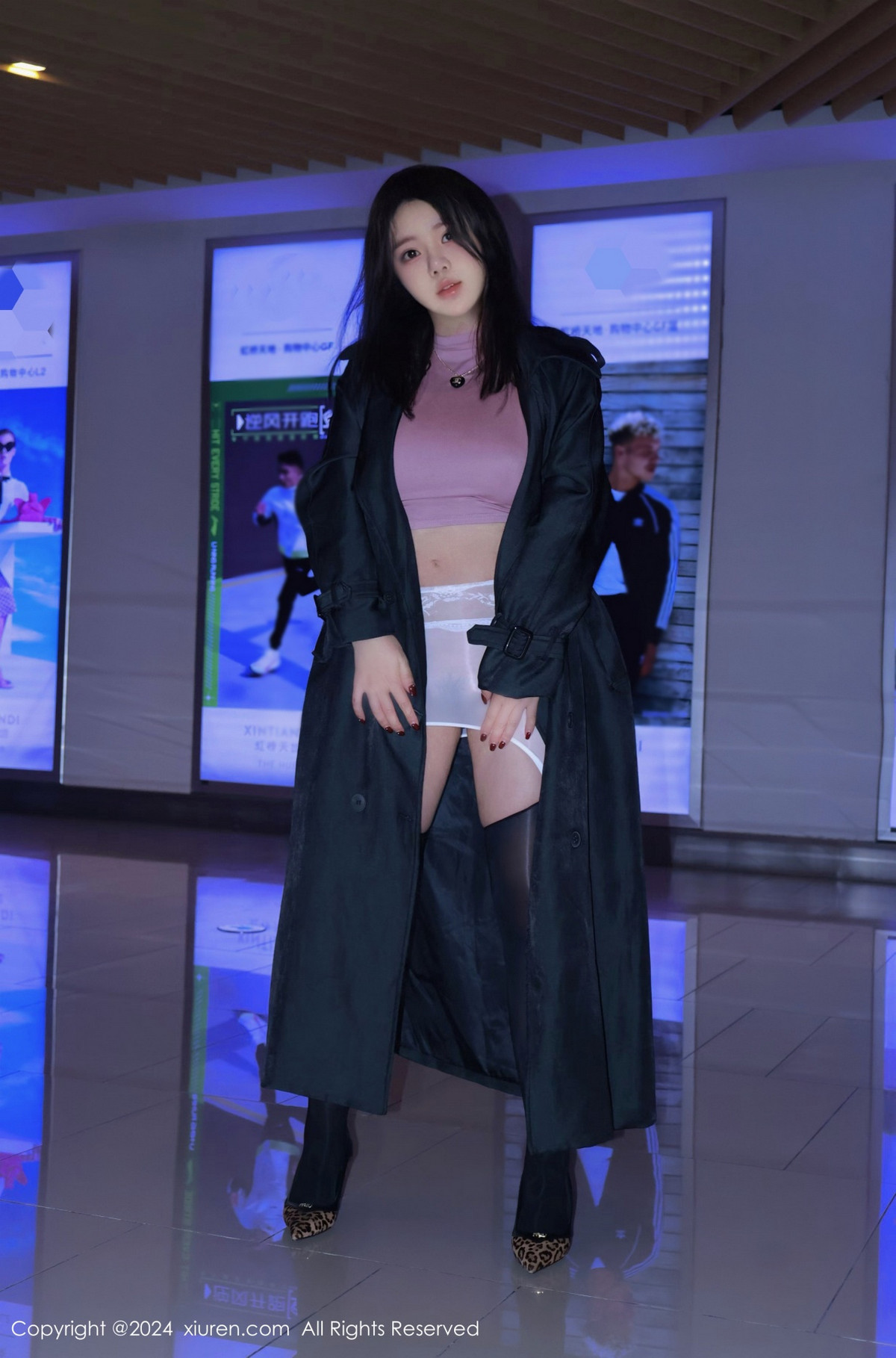 [XiuRen]高清写真图 2024.11.22 No.9489 小薯条nienie 黑丝美腿
