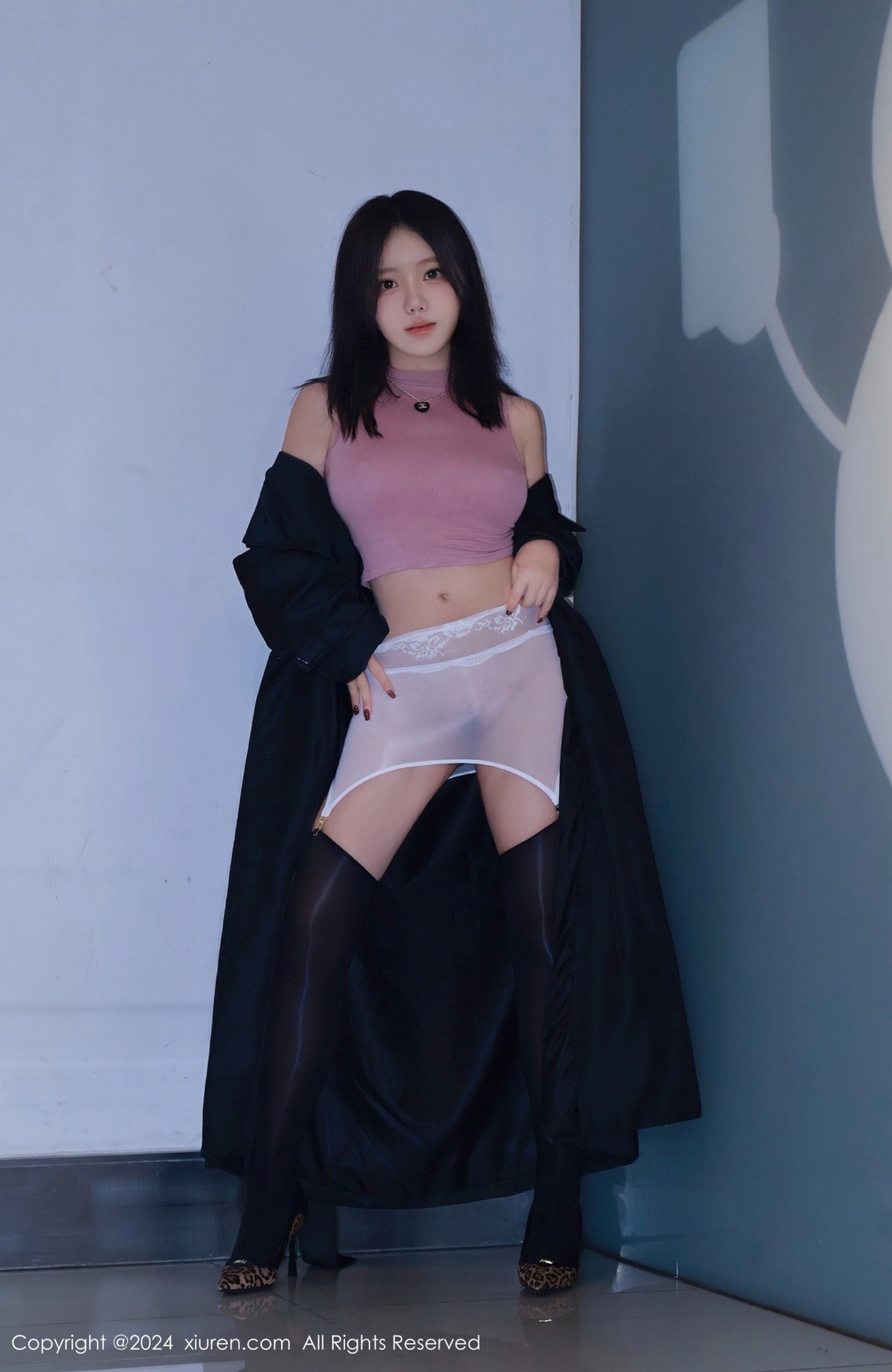 [XiuRen]高清写真图 2024.11.22 No.9489 小薯条nienie 黑丝美腿