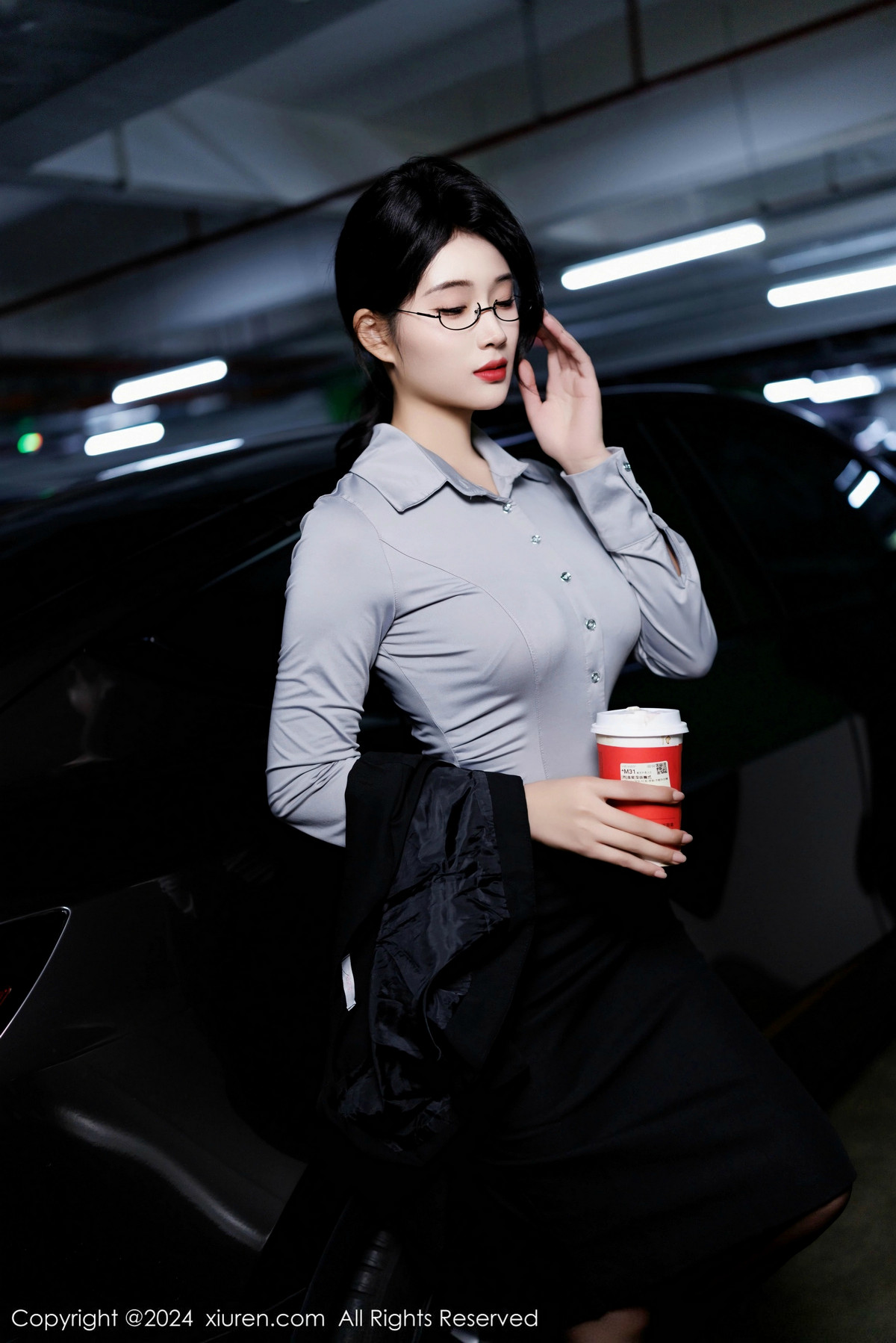 [XiuRen]高清写真图 2024.12.09 No.9567 南乔 OL美腿