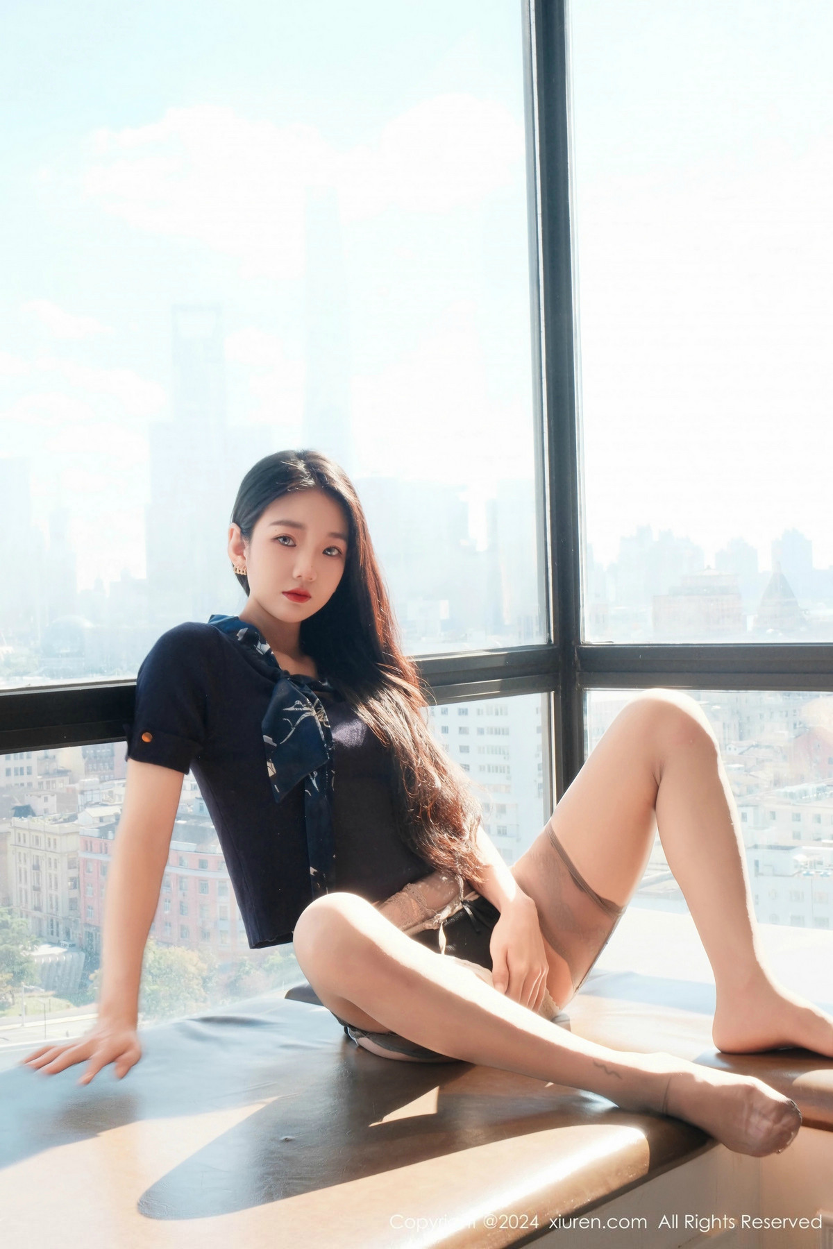 [XiuRen]高清写真图 2024.12.11 No.9580 希恬儿 丝袜美腿