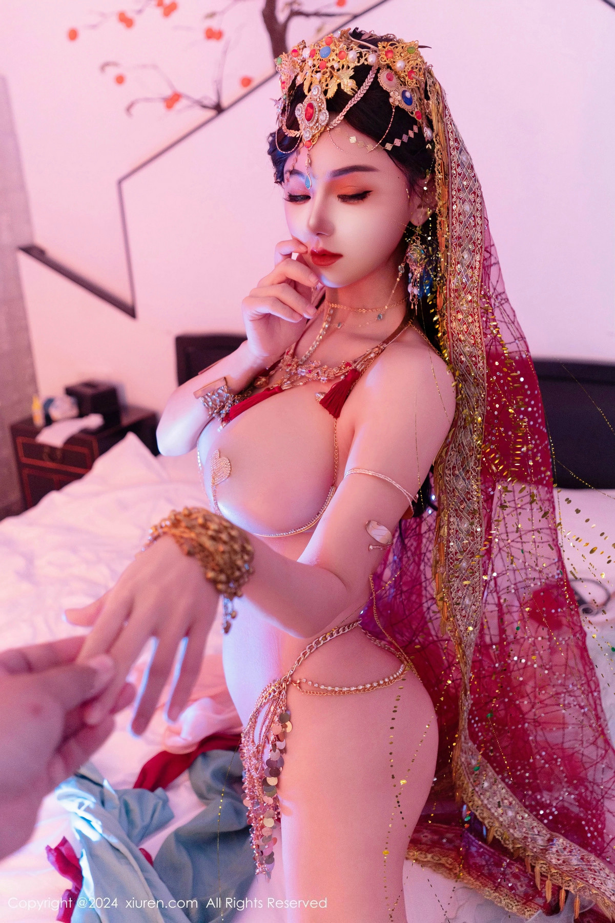 [XiuRen]高清写真图 2024.12.12 No.9585 不吃冰淇淋 美乳性感
