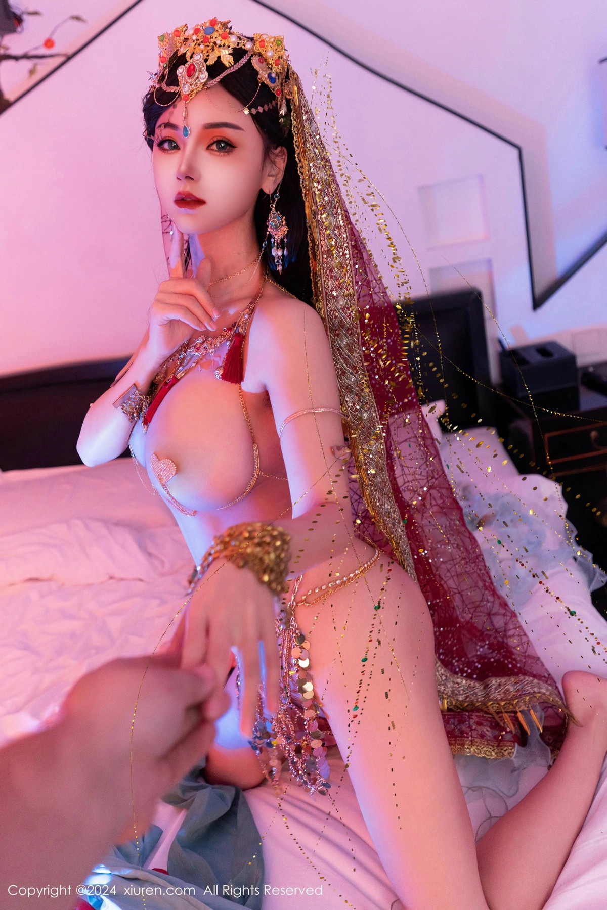 [XiuRen]高清写真图 2024.12.12 No.9585 不吃冰淇淋 美乳性感