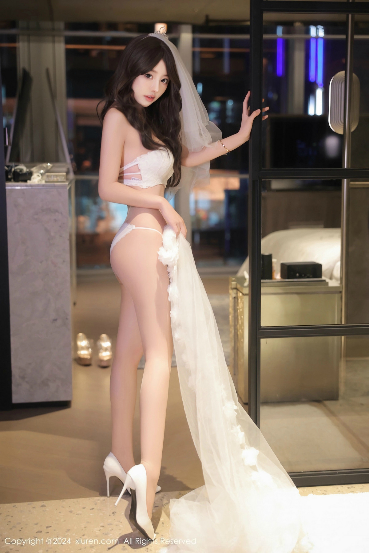 [XiuRen]高清写真图 2024.12.13 No.9601 桃妖夭 丝袜美腿