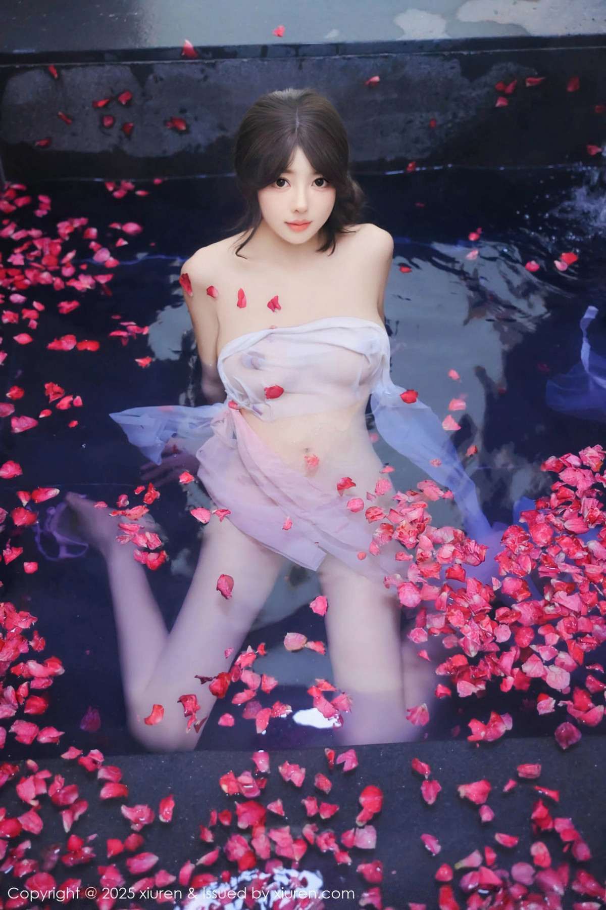 [XiuRen]高清写真图 2025.01.17 No.9778 桃妖夭 浴池美腿