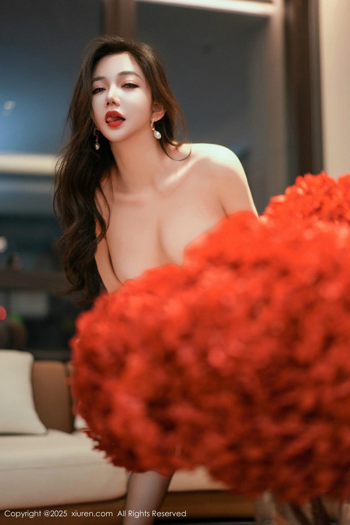 [XiuRen]高清写真图 2025.02.20 No.9911 心妍小公主 黑丝美腿
