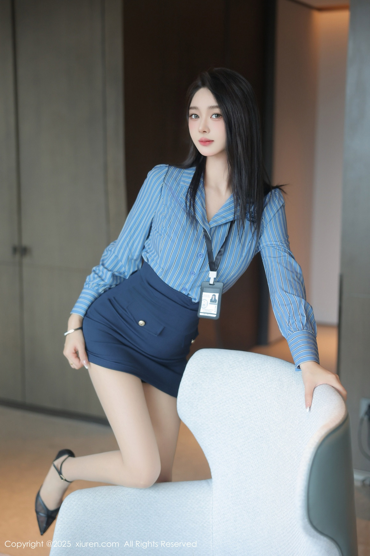 [XiuRen]高清写真图 2025.02.21 No.9921 Candy糖糖 丝袜美腿