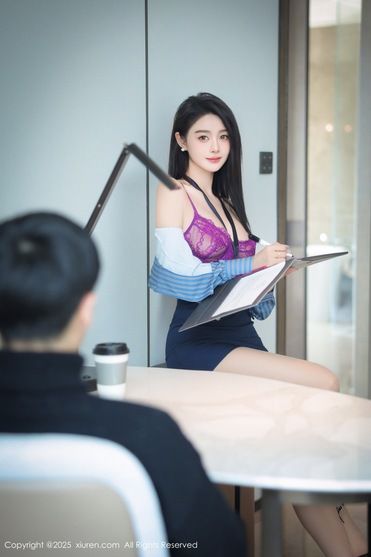 [XiuRen]高清写真图 2025.02.21 No.9921 Candy糖糖 丝袜美腿
