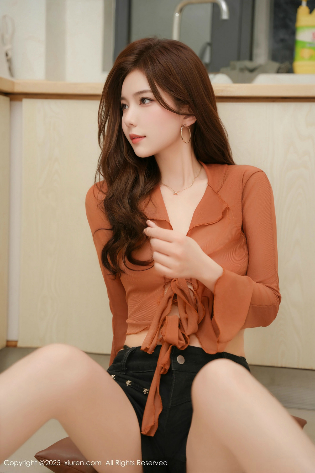 [XiuRen]高清写真图 2025.03.03 No.9956 拍黄瓜girl 美腿性感