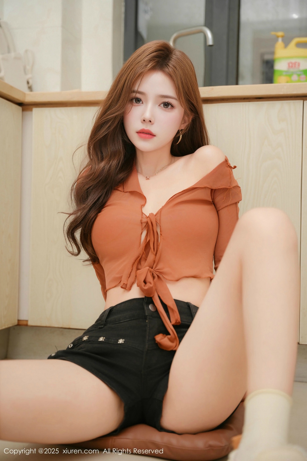 [XiuRen]高清写真图 2025.03.03 No.9956 拍黄瓜girl 美腿性感