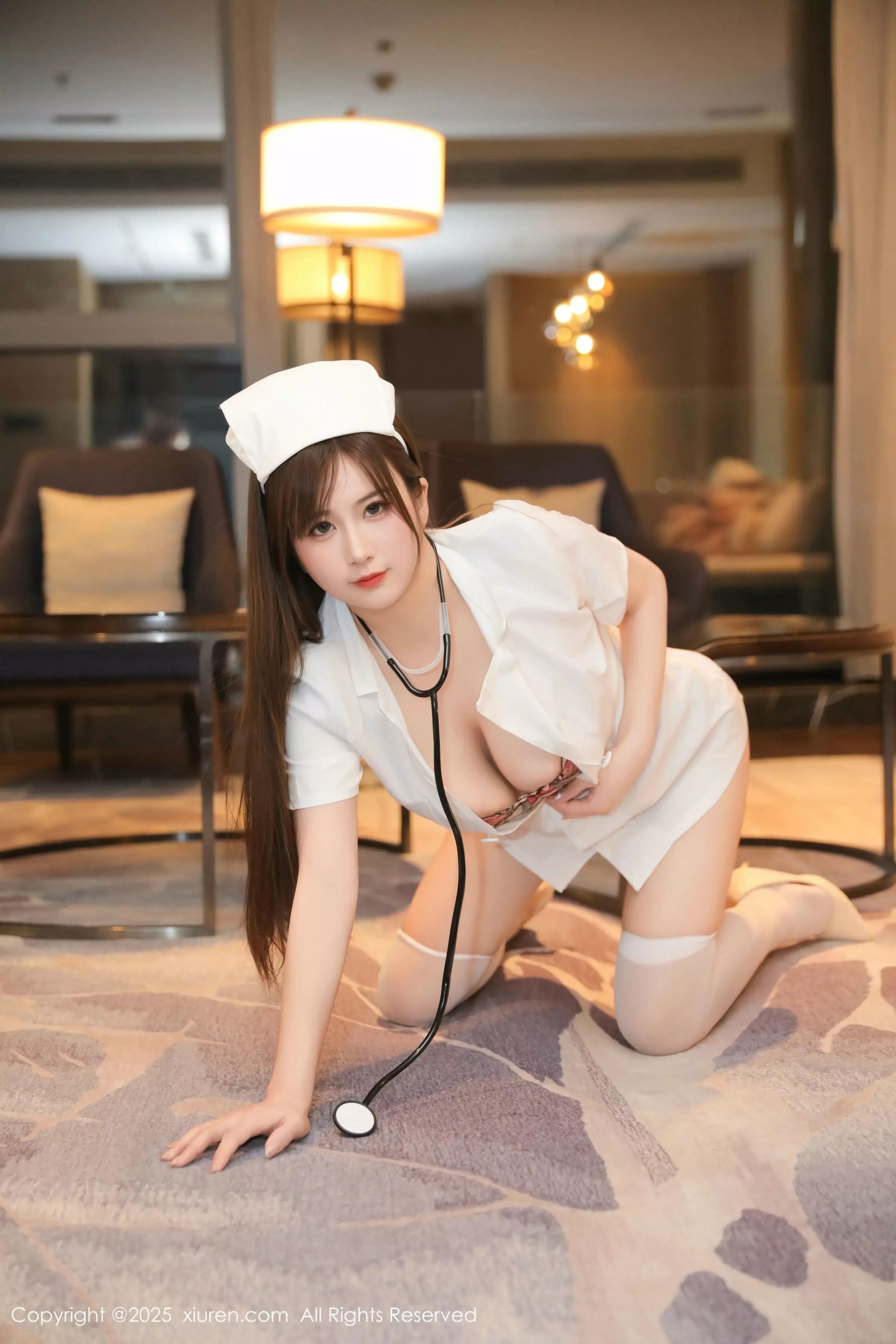 [XiuRen]高清写真图 2025.03.31 No.10089 小肉肉咪 白色护士