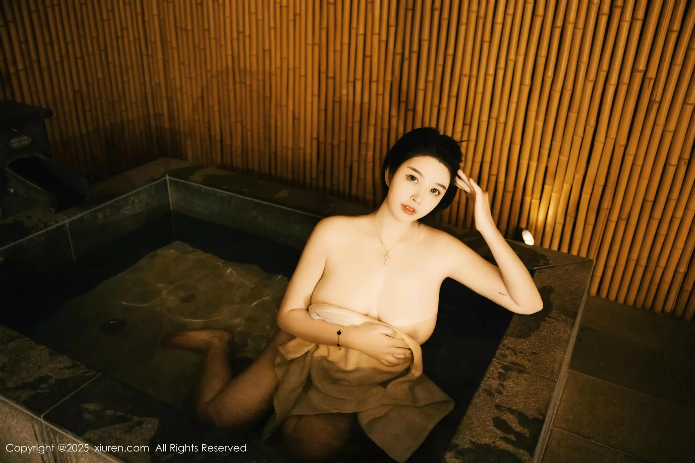 [XiuRen]高清写真图 2025.03.31 No.10091 林若凡F 白色浴巾
