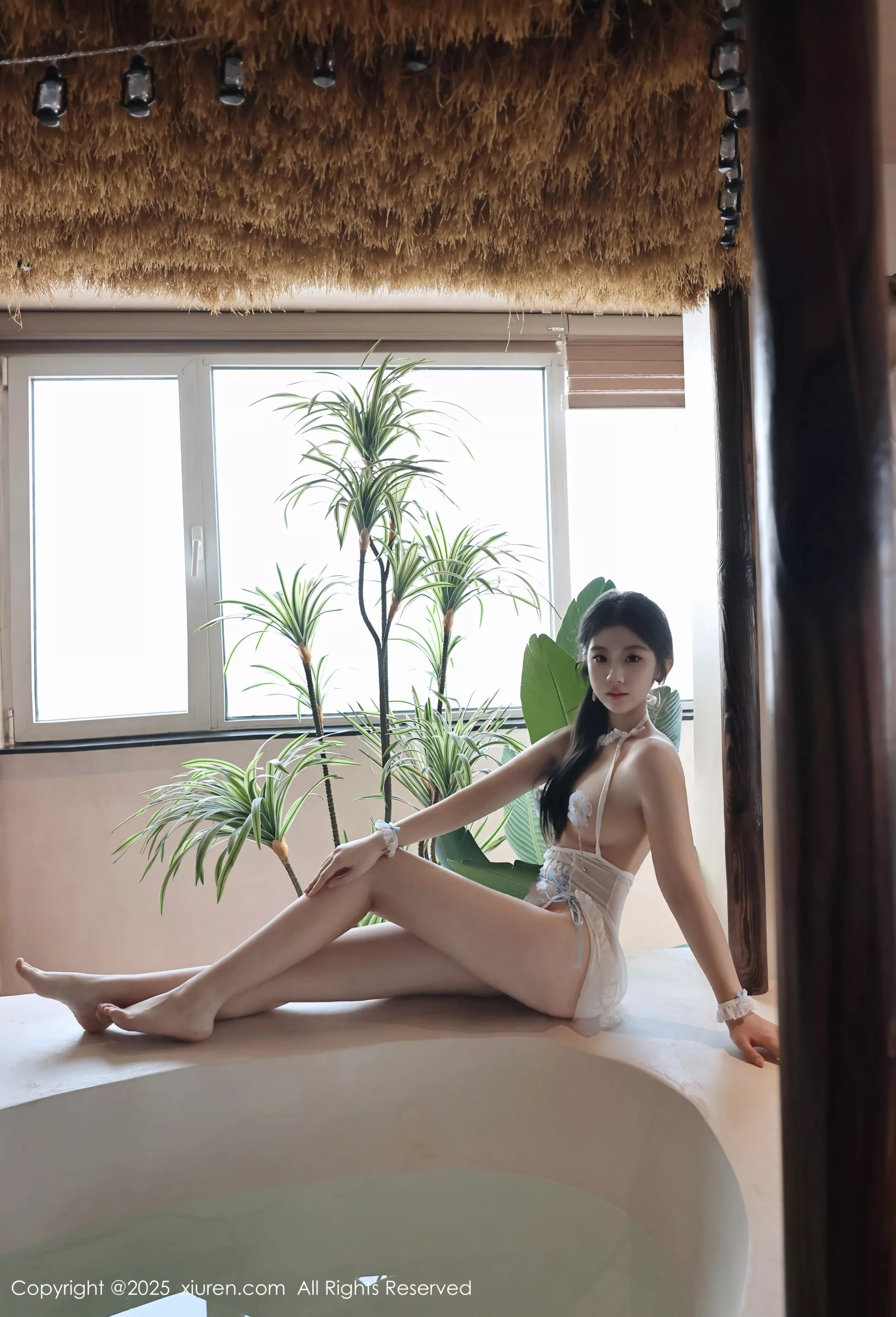 [XiuRen]高清写真图 2025.04.25 No.10199 小芭乐 黑色比基尼