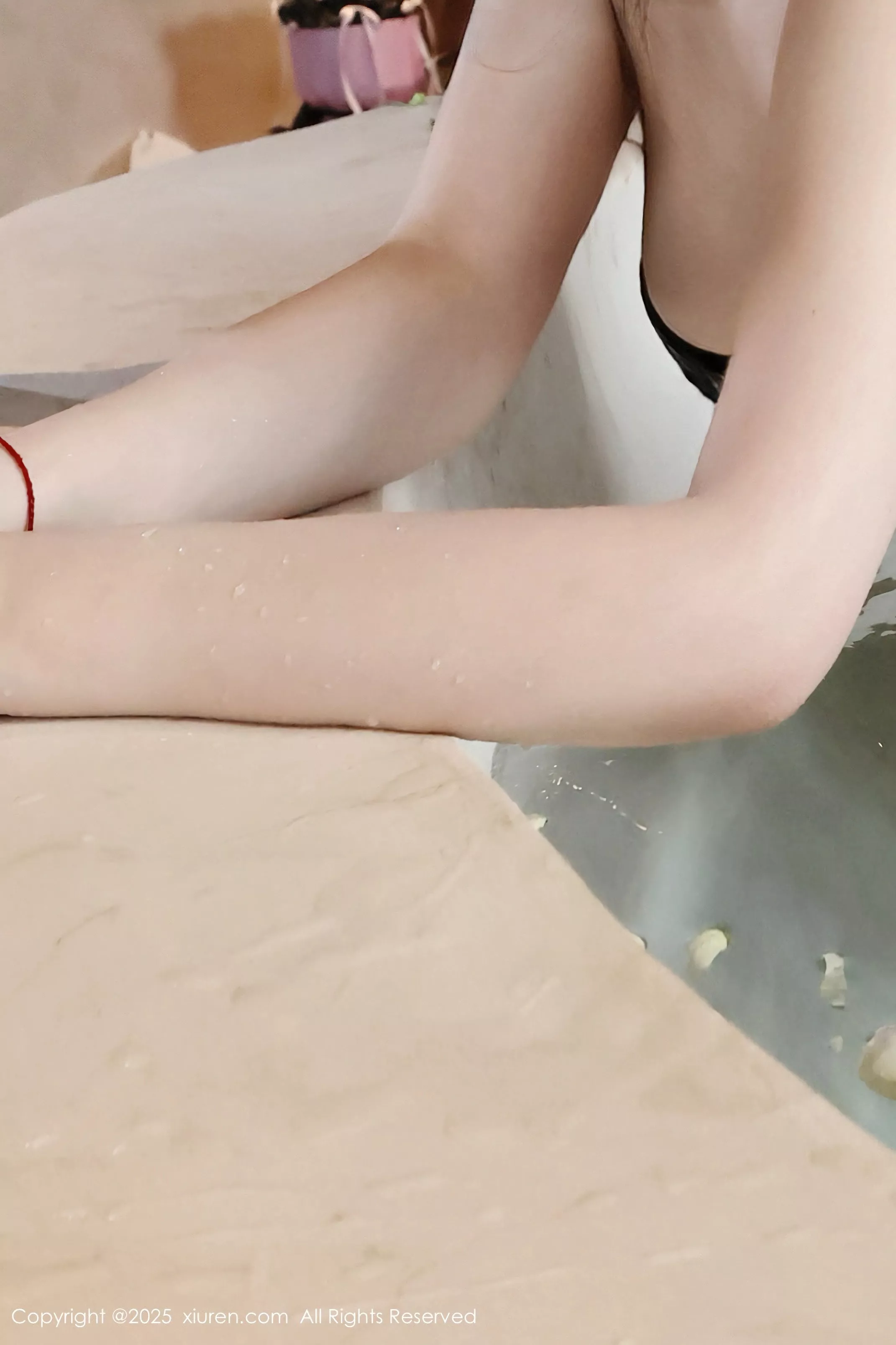 [XiuRen]高清写真图 2025.04.25 No.10199 小芭乐 黑色比基尼
