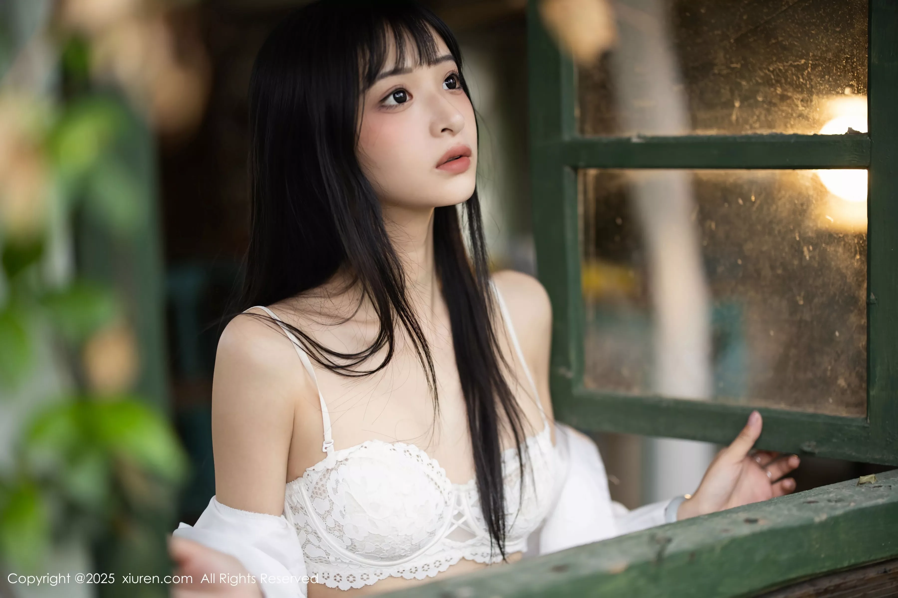 [XiuRen]高清写真图 2025.04.29 No.10215 茂木希子 性感红裙