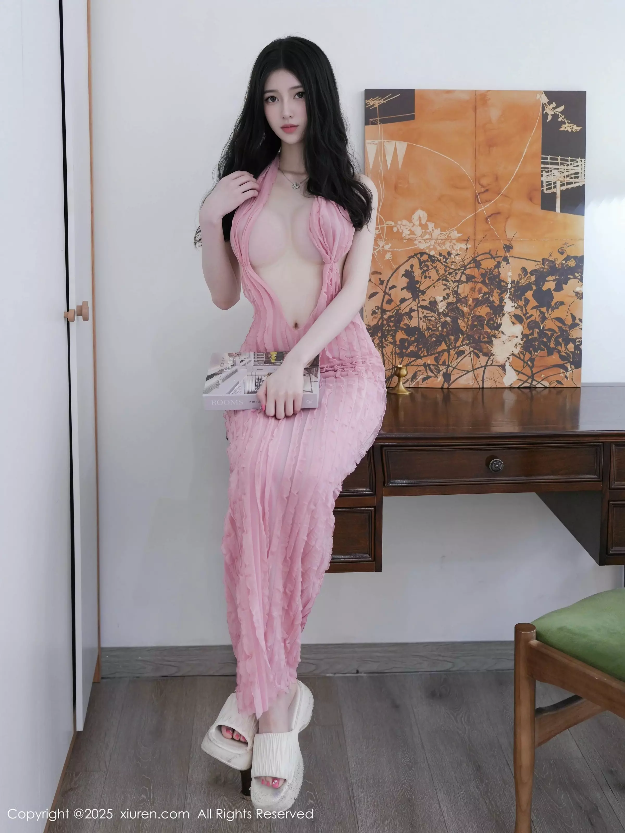 [XiuRen]高清写真图 2025.05.22 No.10309 白小蝶 粉色连衣裙