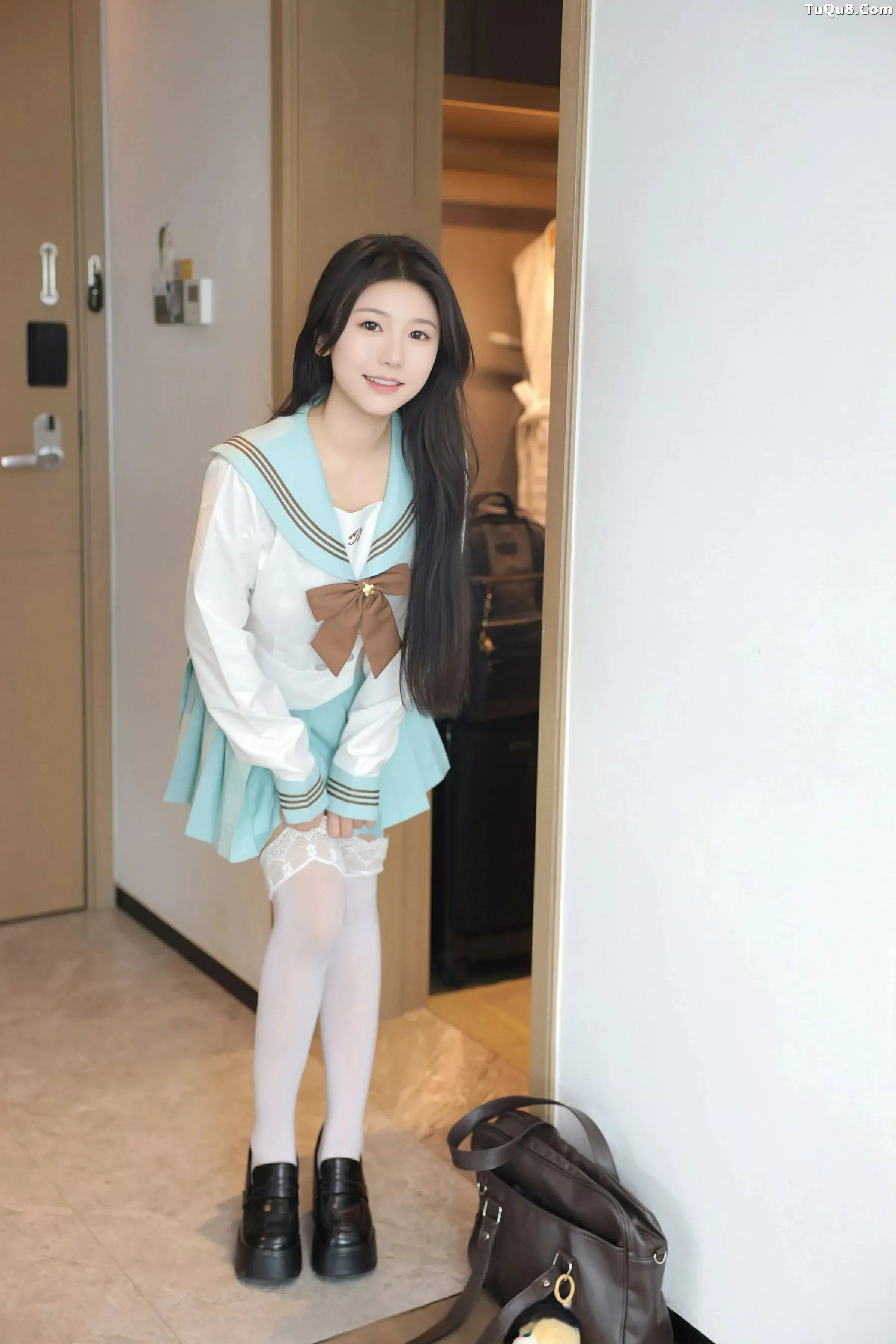 [XiuRen]高清写真图 2025.06.09 No.10379 林嘉馨 JK制服