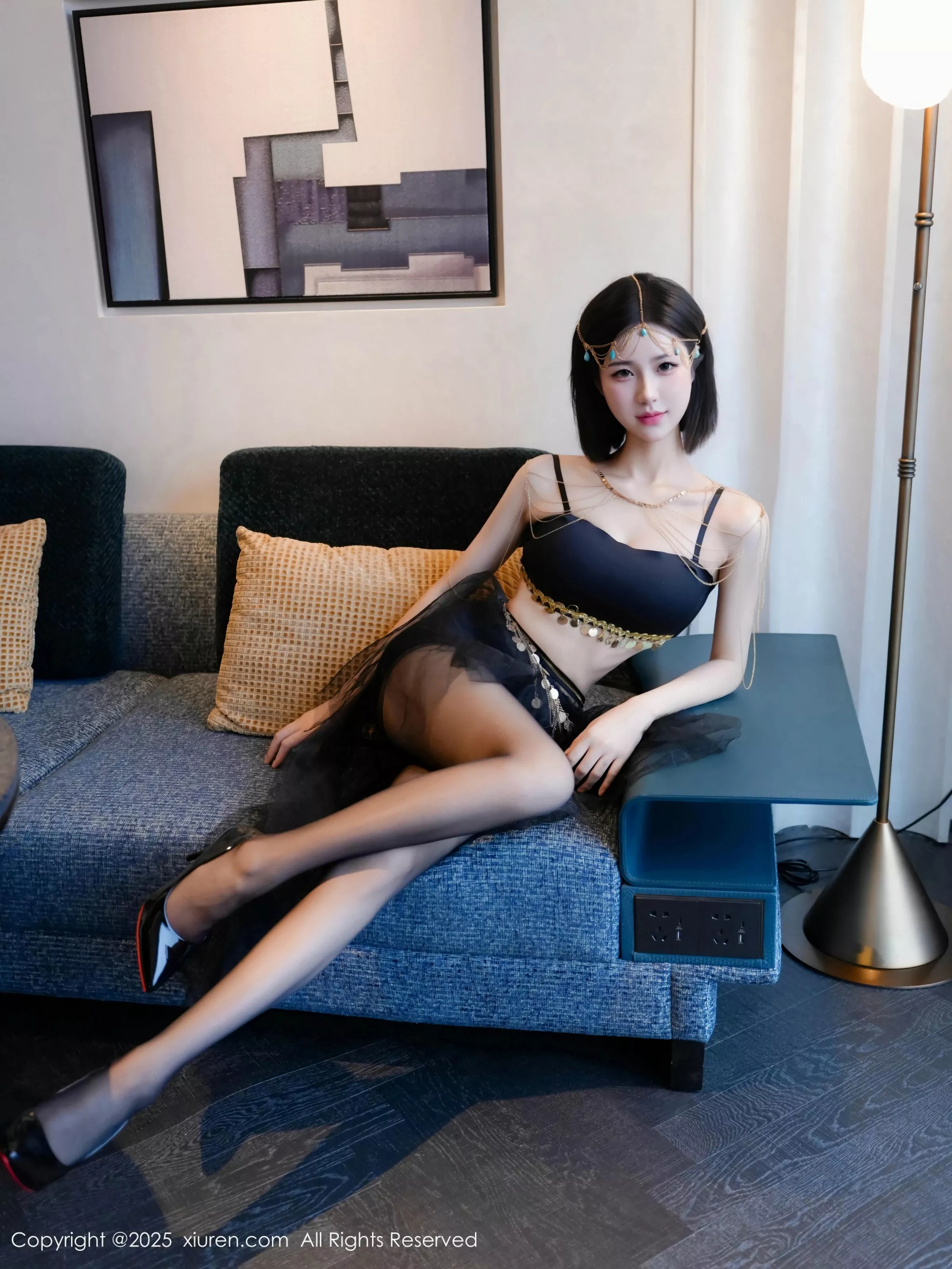 [XiuRen]高清写真图 2025.06.18 No.10427 奶芙酱-EVA 黑色内衣