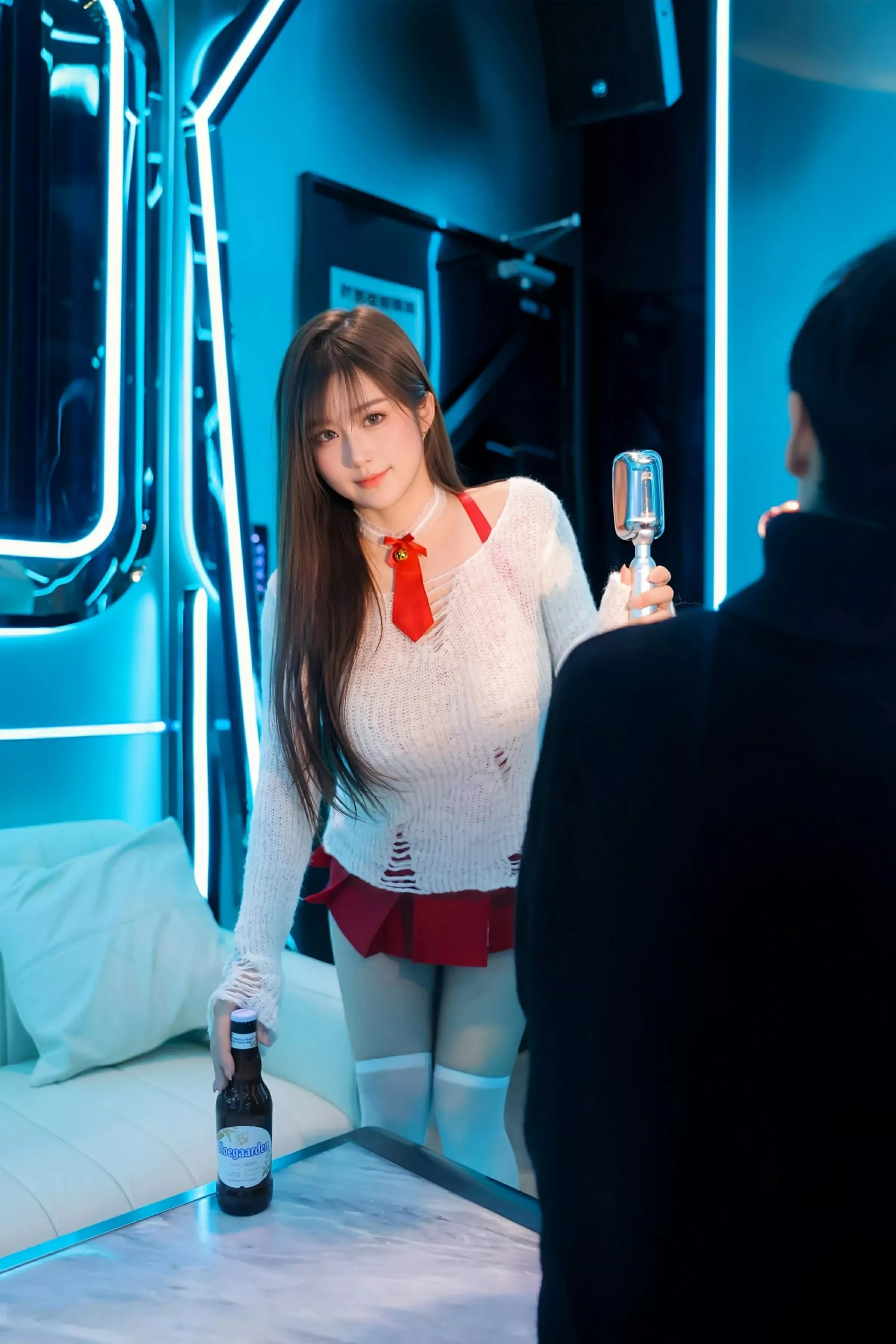 [XiuRen]高清写真图 2025.06.26 No.10470 小肉肉咪 红色短裙