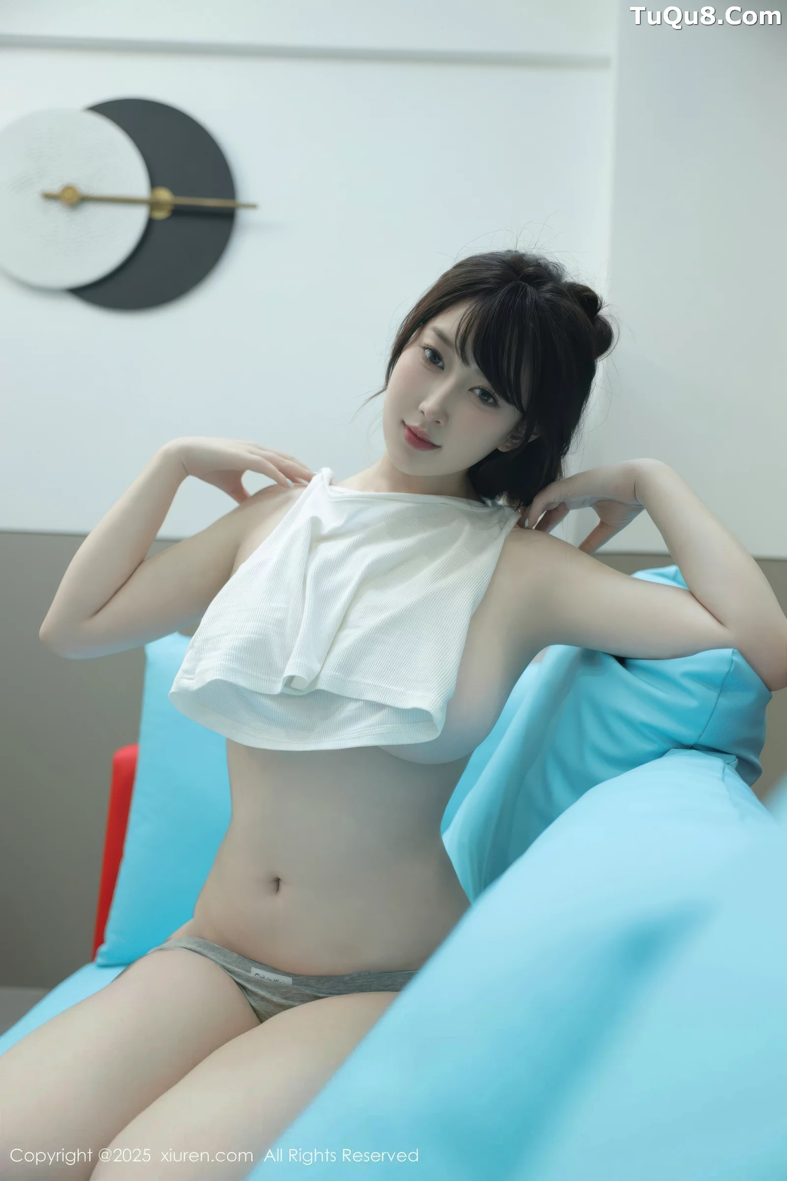 [XiuRen]高清写真图 2025.08.21 No.10676 李沁恩lrene 居家服