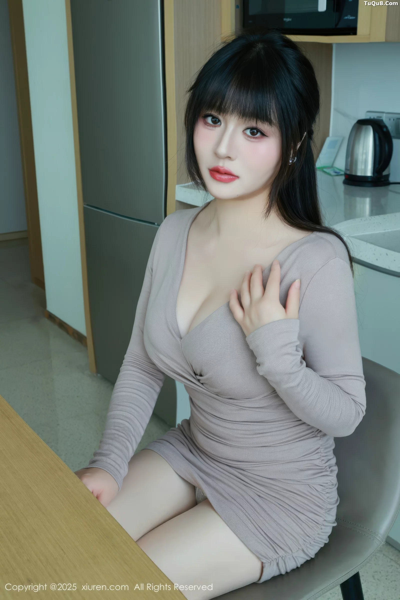 [XiuRen]高清写真图 2025.09.02 No.10718 沈南汐RuRu 原色丝袜