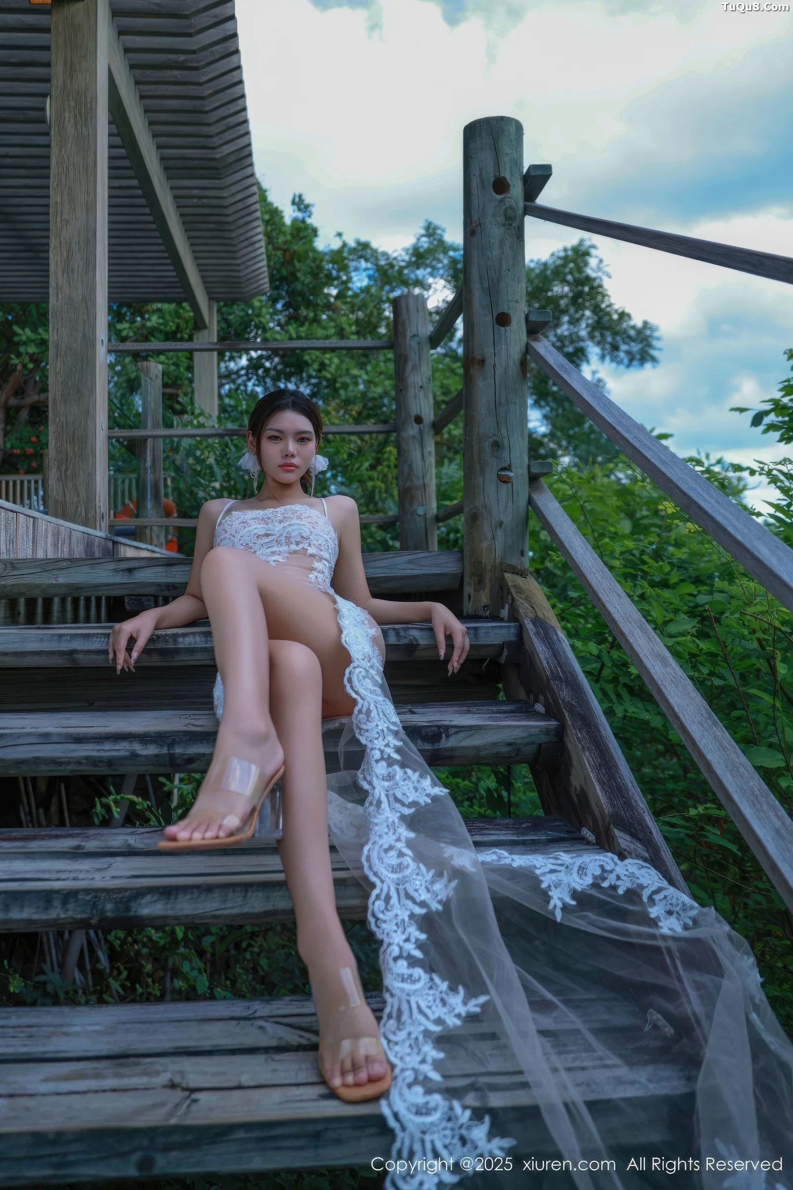 [XiuRen]高清写真图 2025.09.03 No.10721 叮当DD 白色情趣