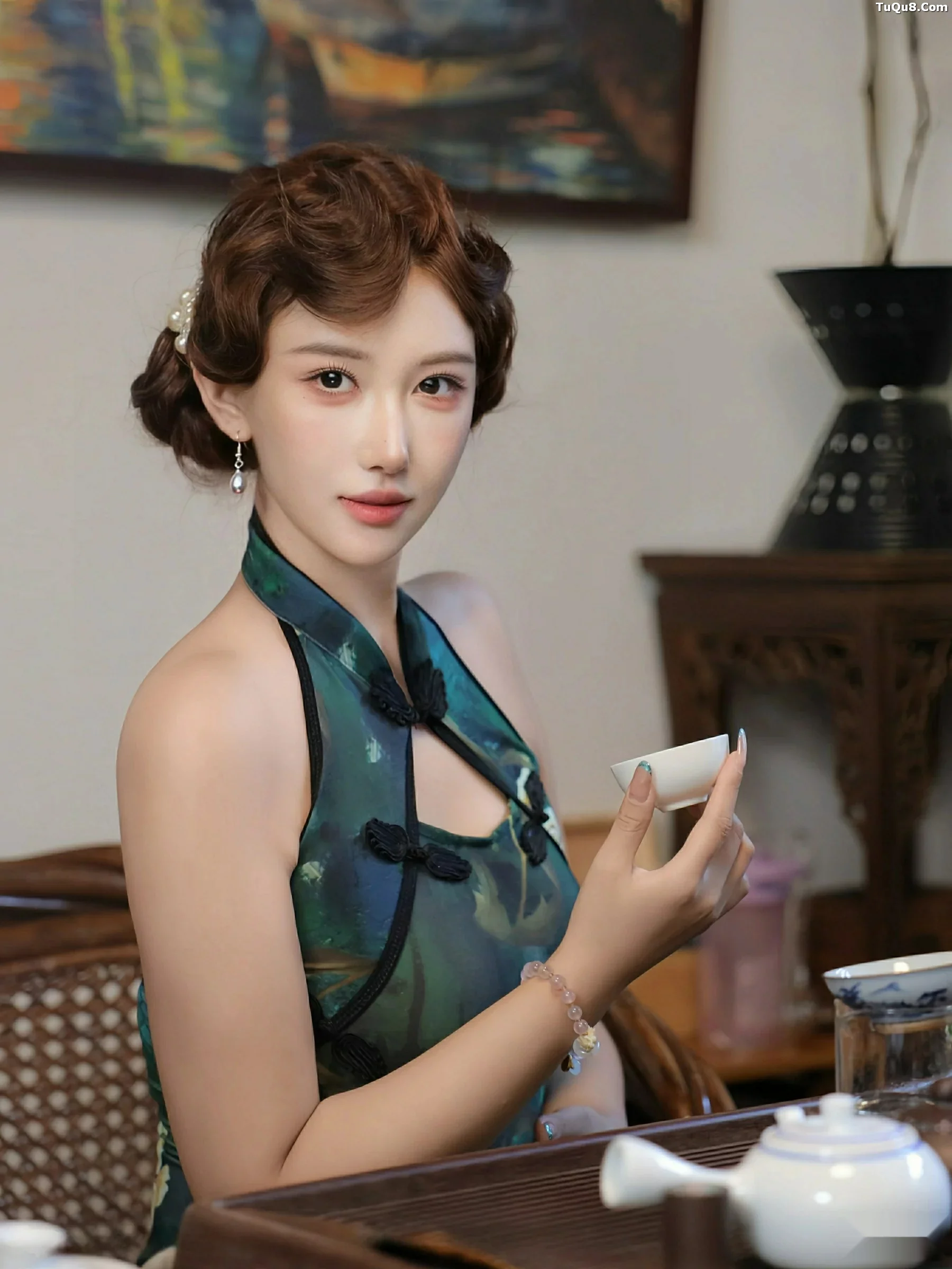 [XiuRen]高清写真图 2025.09.26 No.10815 金允希Yuki 绿色旗袍