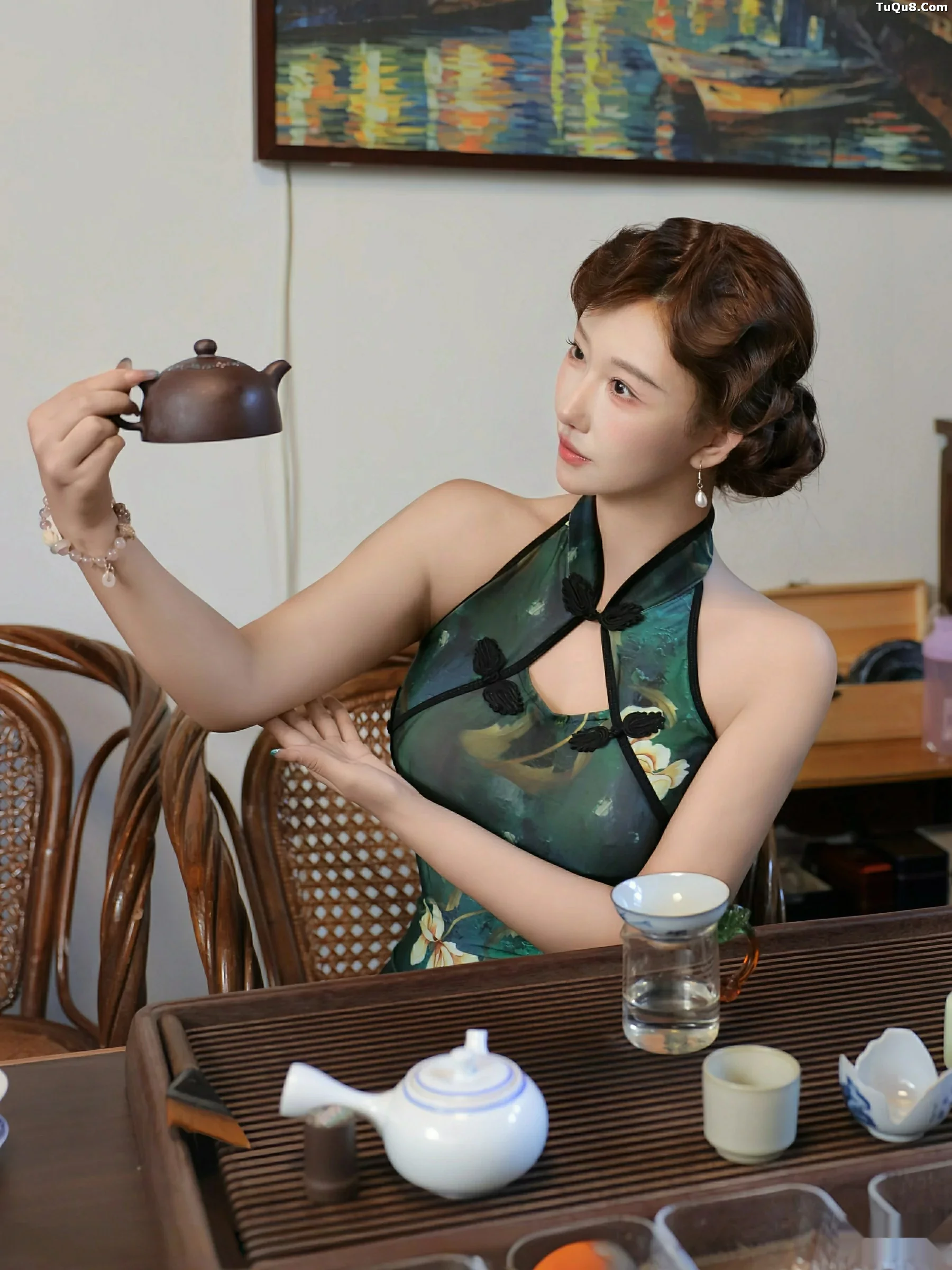[XiuRen]高清写真图 2025.09.26 No.10815 金允希Yuki 绿色旗袍