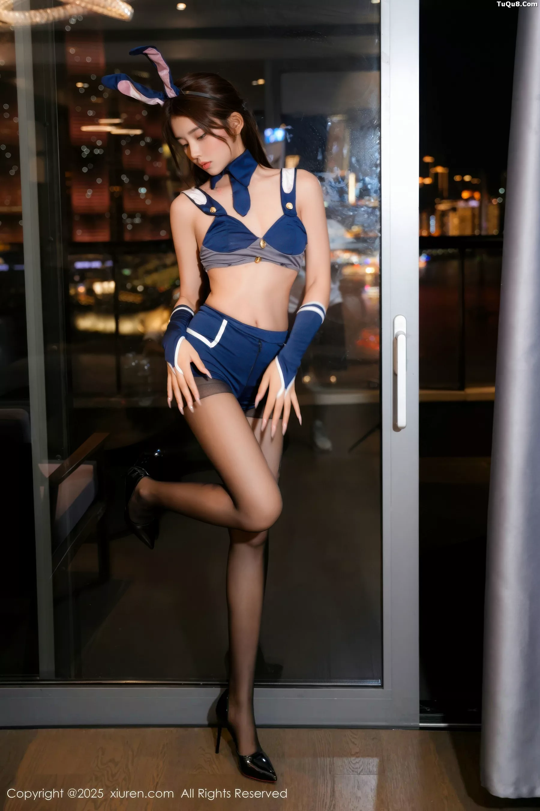 [XiuRen]高清写真图 2025.11.10 No.10966 姜冉冉_Renee@ 性感兔女郎