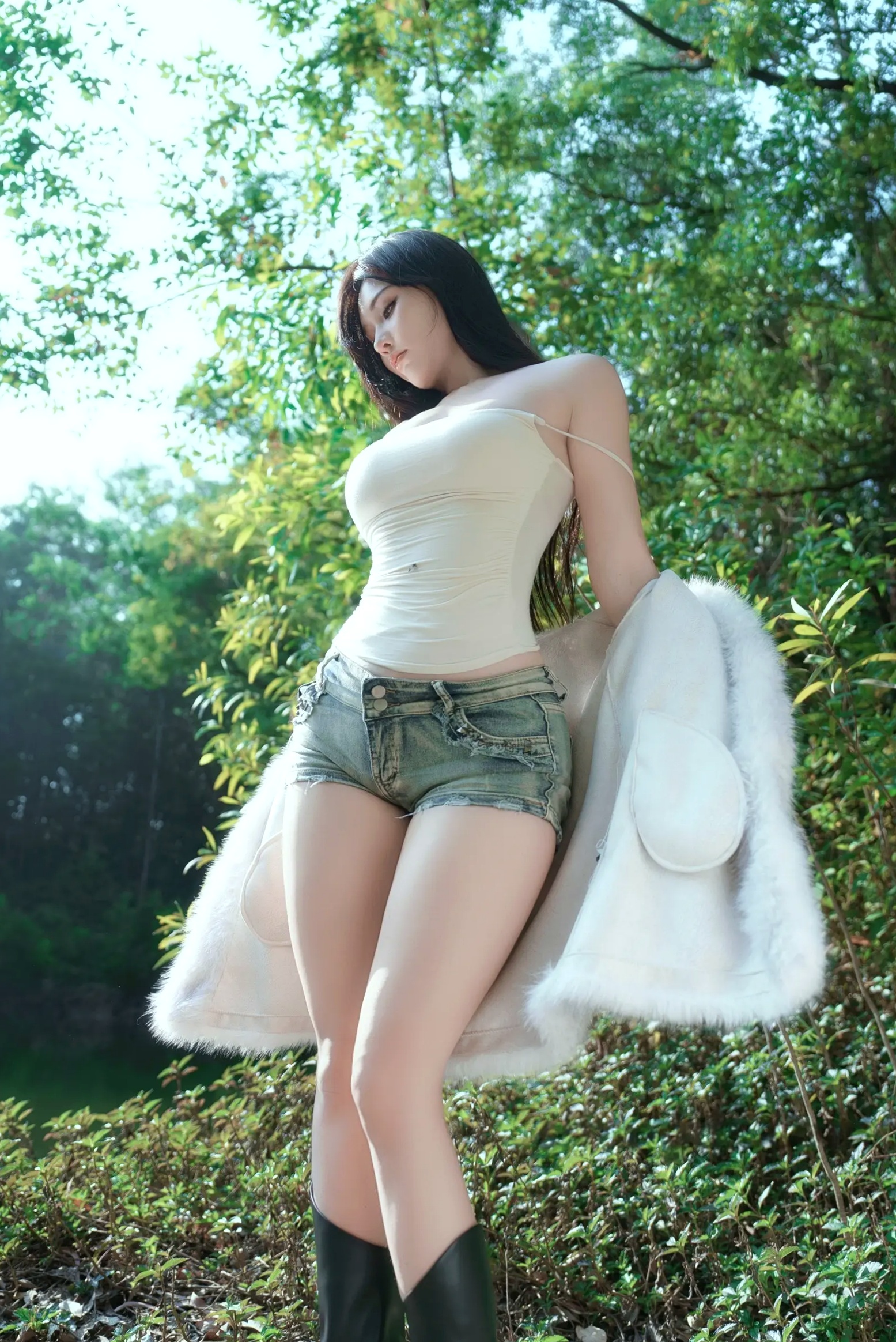 Gallery - 娜比 - 火辣性感冷艳女神毛绒外套热裤时尚写真 [181P]性感冷艳美腿尤物户外气质白嫩 女神私房照_秀色女神 - image 12