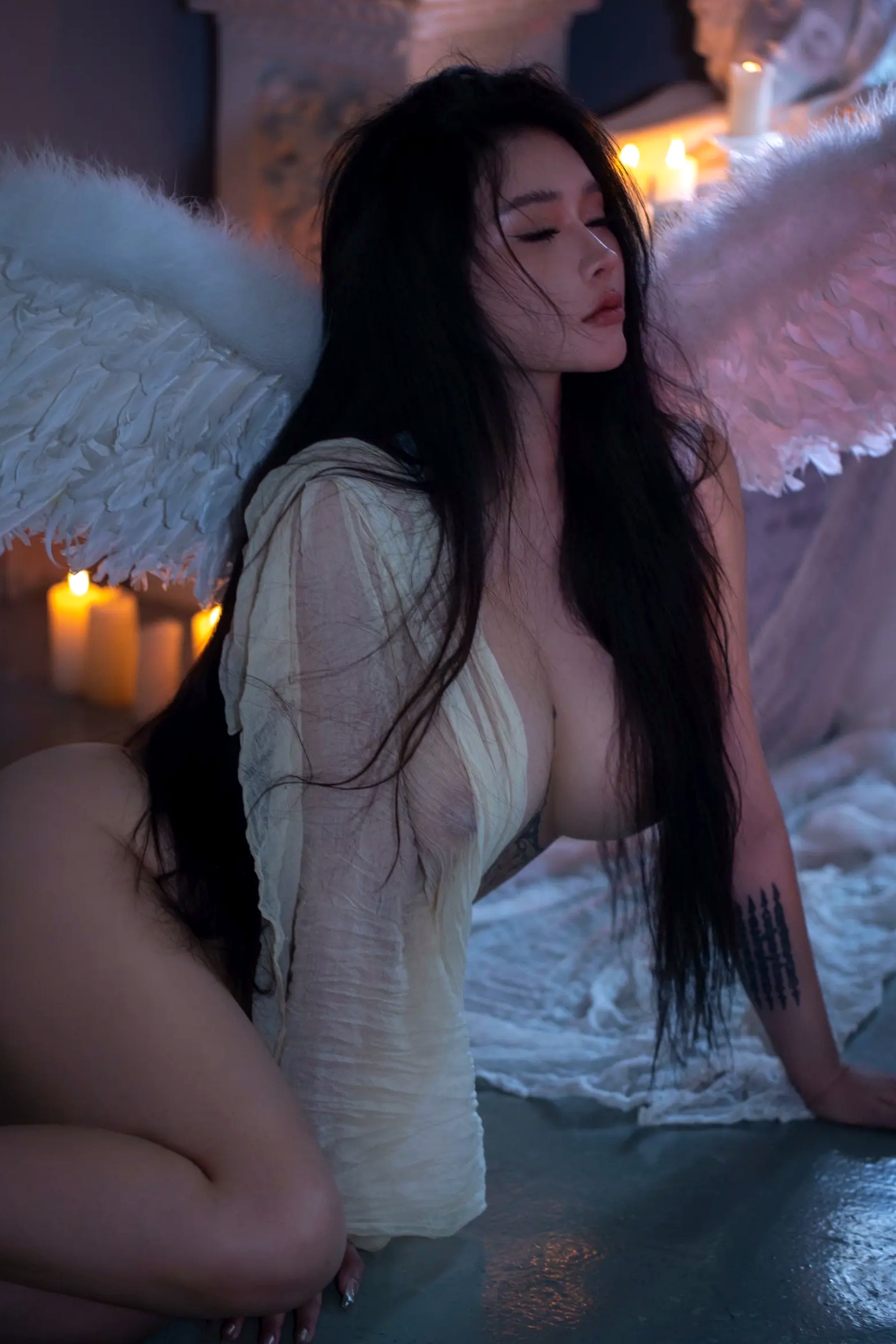 Gallery - 娜比 - 火辣性感冷艳女神毛绒外套热裤时尚写真 [181P]性感冷艳美腿尤物户外气质白嫩 女神私房照_秀色女神 - image 15