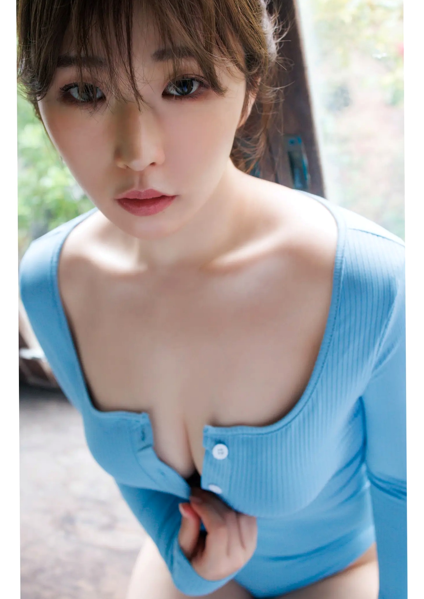 花雨 - 雨の音花の賑わい 雨中街头车内性感眼镜美少女写真 [54P]