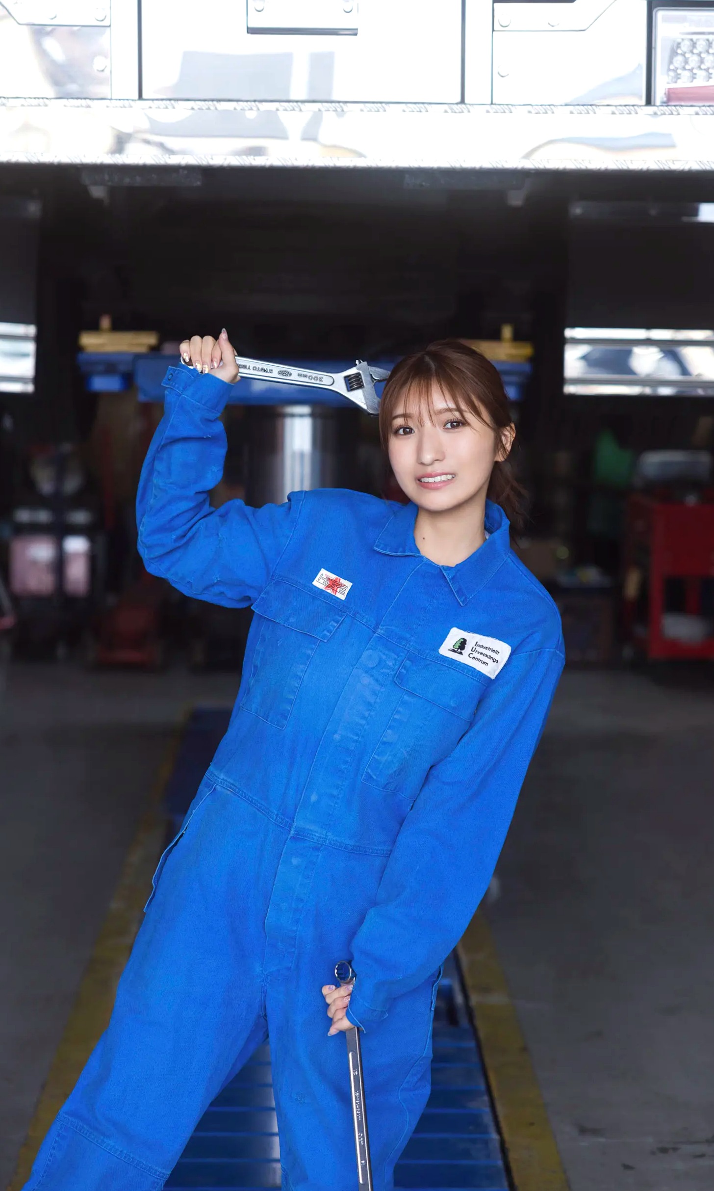三田悠貴 - “妄想”ふくらむ整備工場 [72P] 日本性感比基尼爆乳女神写真
