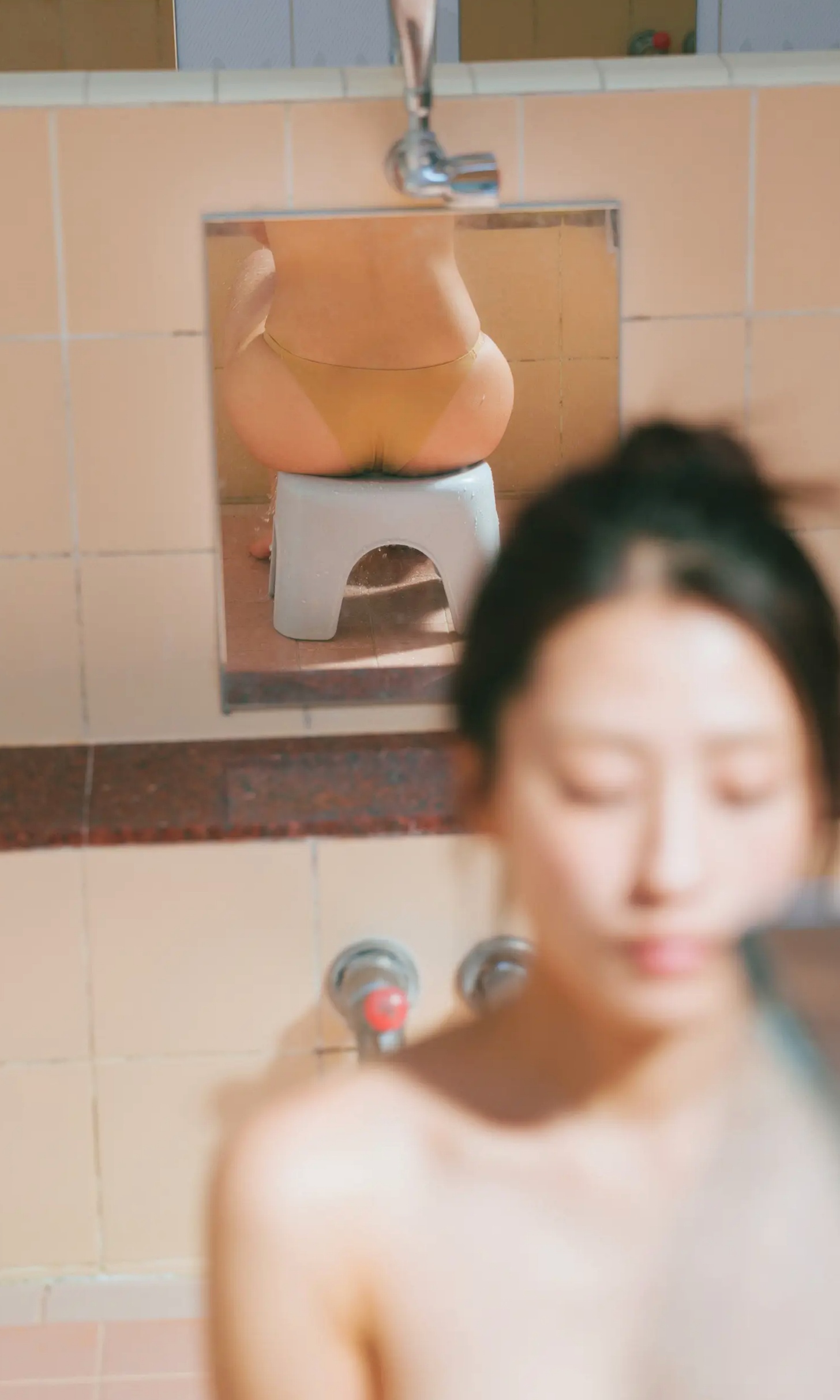 澄田綾乃《覗いてはいけない》浴室湿身性感内衣私房写真 [77P]