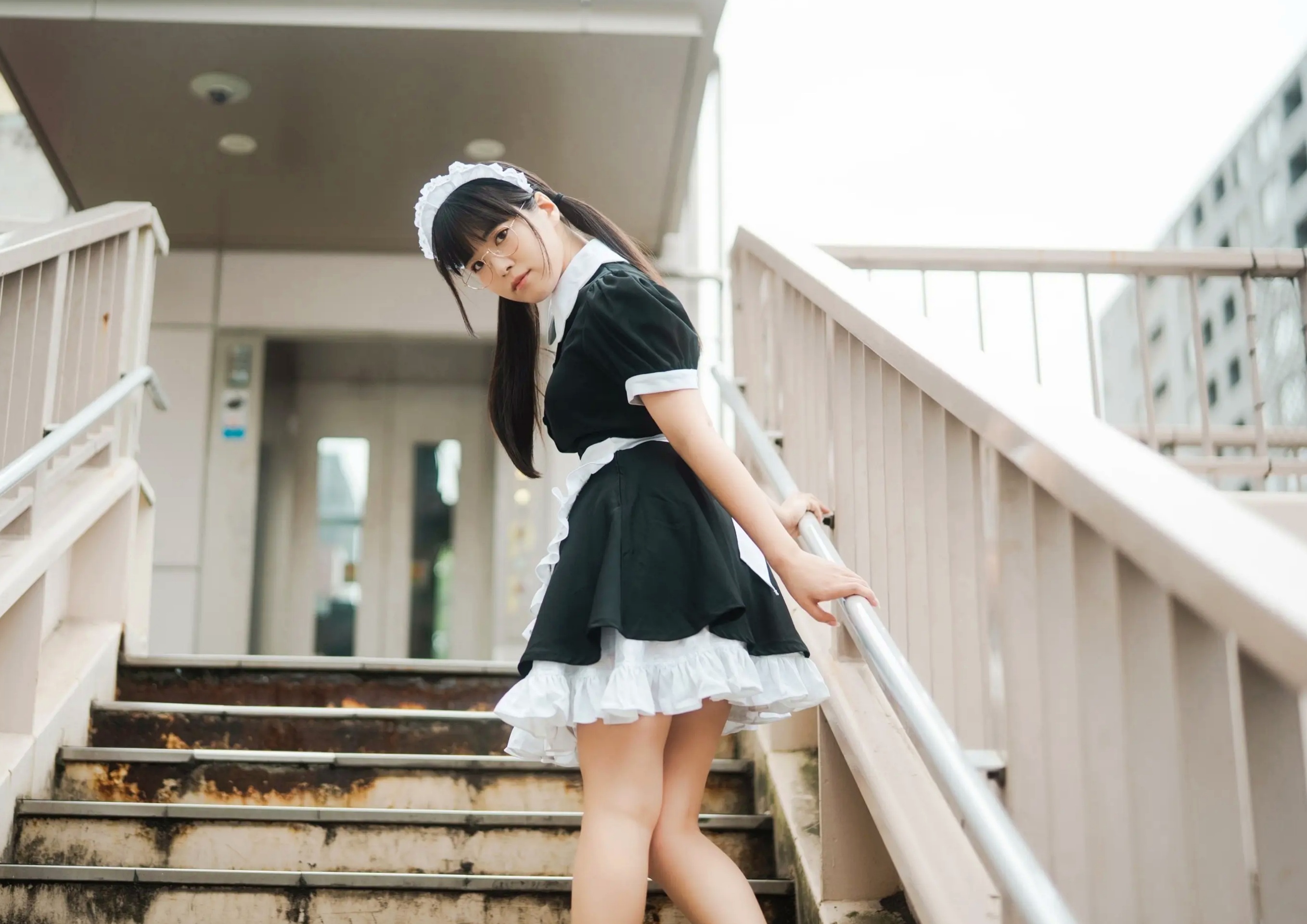 东云云《東雲うみ - Gテレデジタル！[48P]》复古私房性感内衣写真