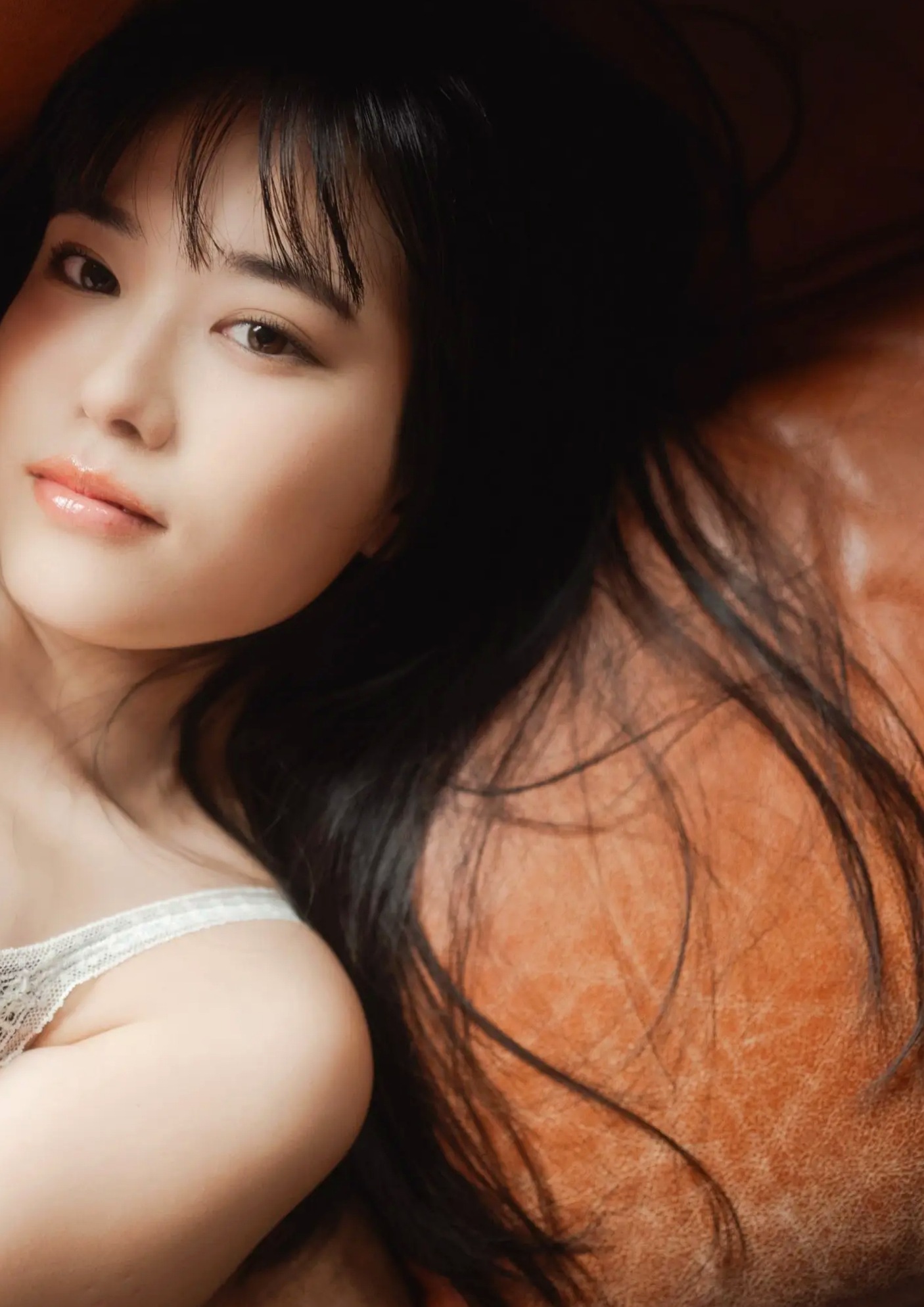 东云云《東雲うみ - Gテレデジタル！[48P]》复古私房性感内衣写真