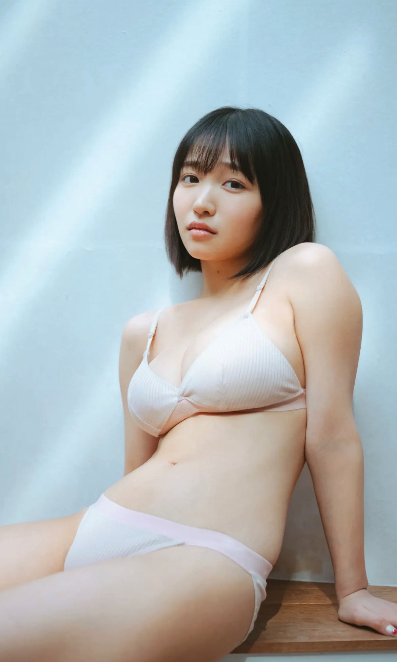 紀内乃秋 - 秘密の鍵 [56P] 日本清纯童颜美少女红色比基尼家居私房写真