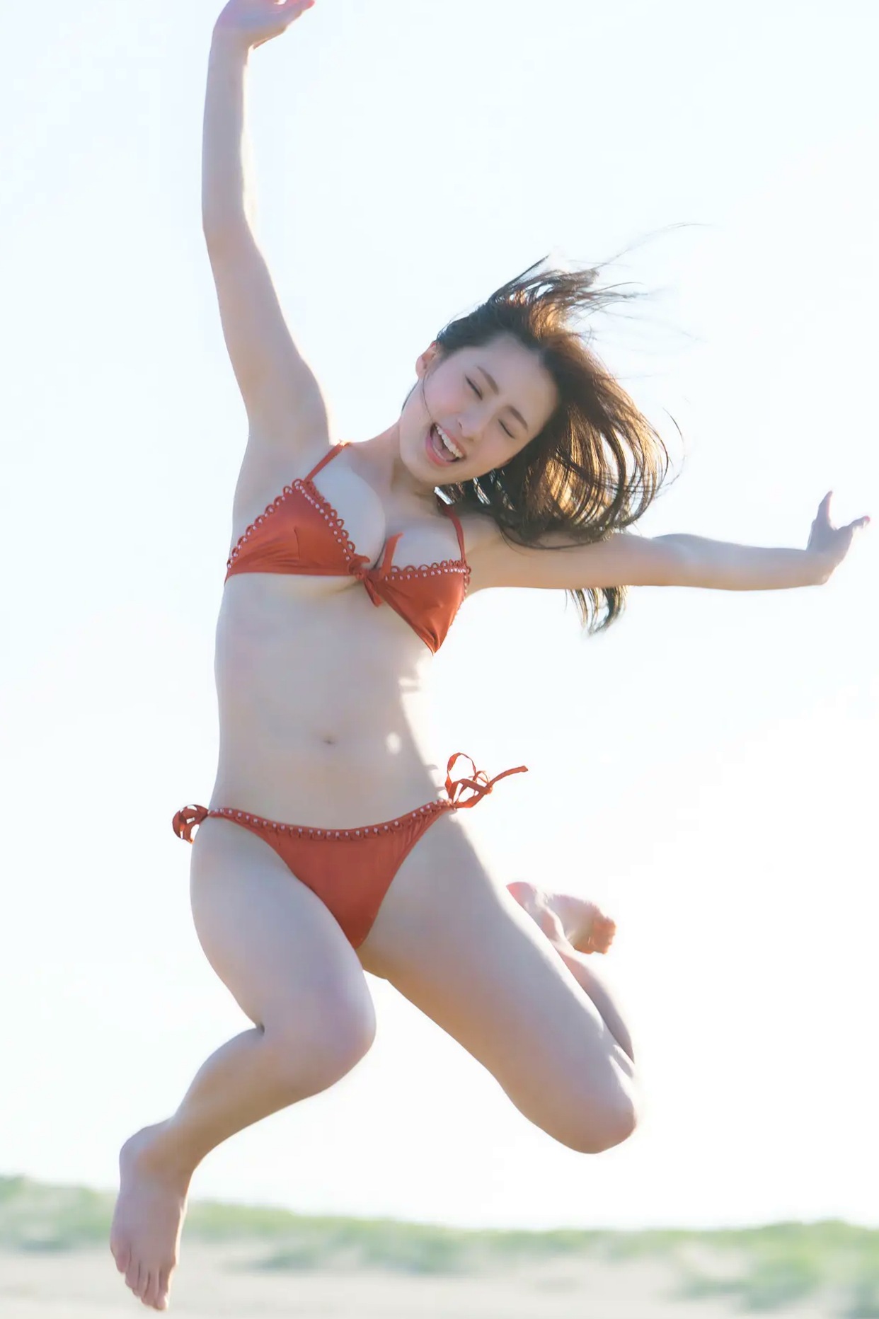 澄田綾乃 - 阳光沙滩比基尼性感户外写真 [94P]
