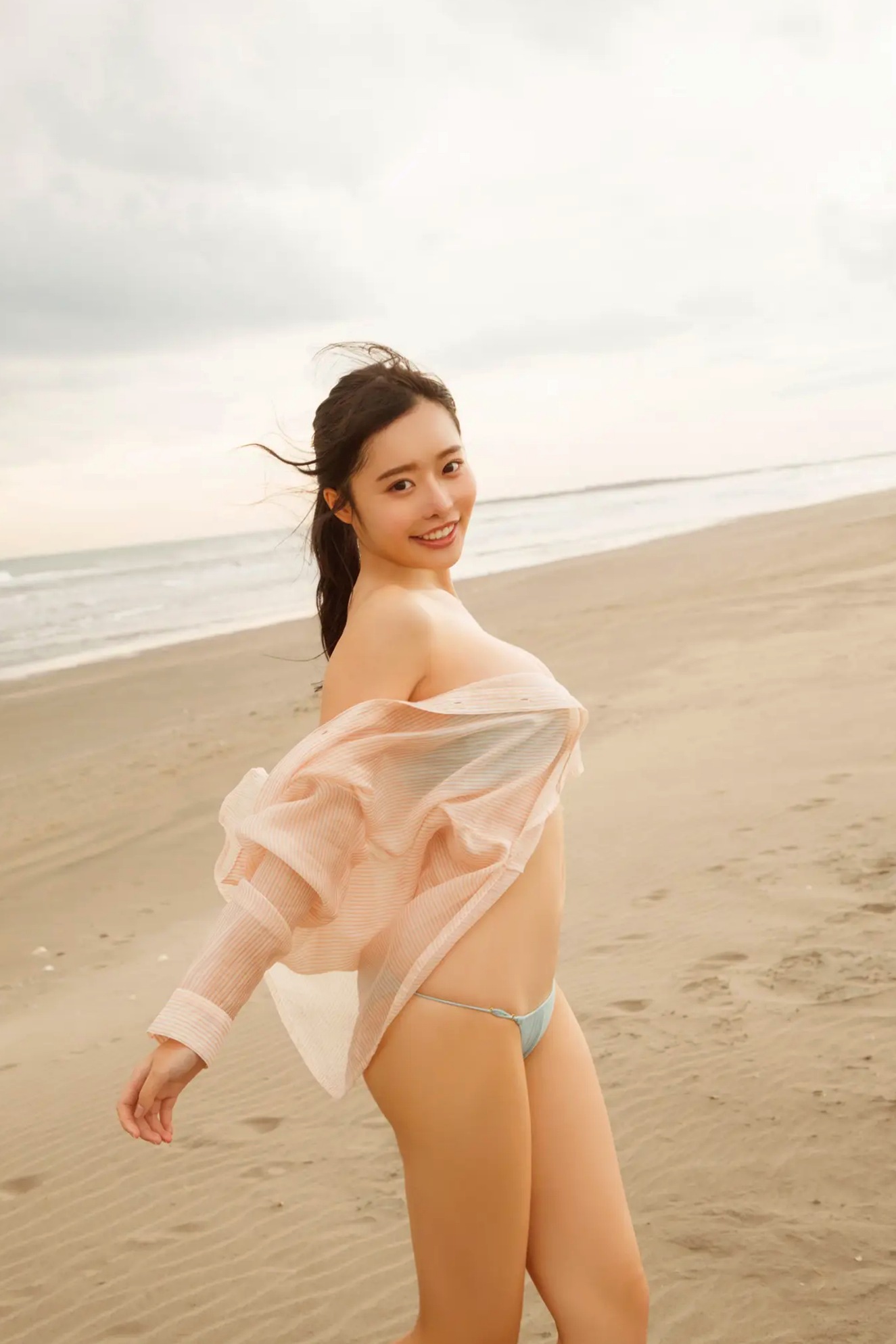 高鹤桃羽 - 二十岁的花饰 优雅芭蕾与海滩比基尼私房写真 [119P]