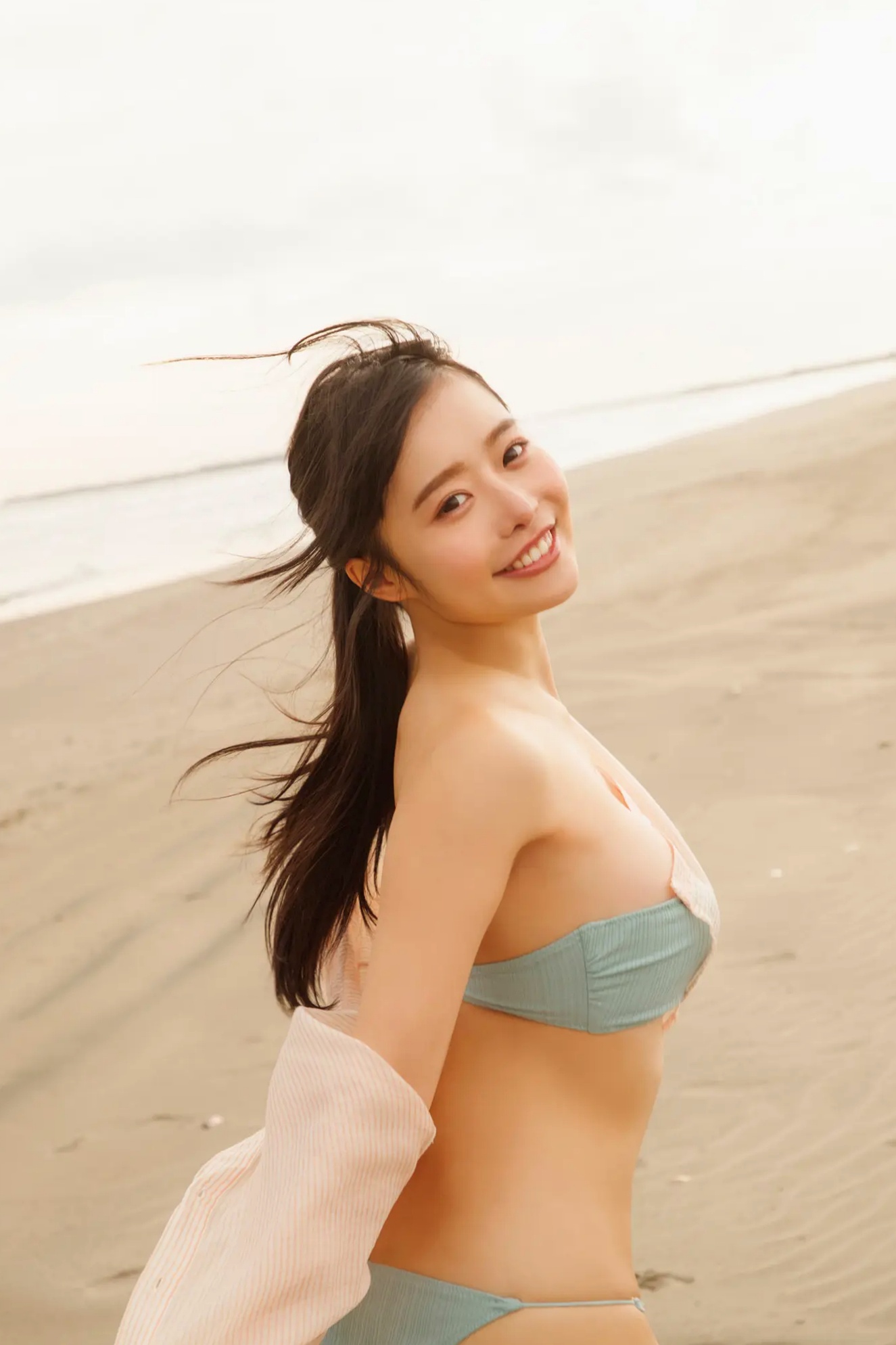 高鹤桃羽 - 二十岁的花饰 优雅芭蕾与海滩比基尼私房写真 [119P]