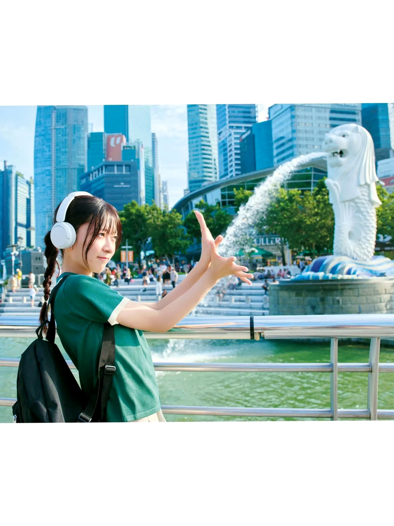 鈴原希実《届け》写真集 - 日本治愈系女神户外旅拍与优雅私房画报 [126P]