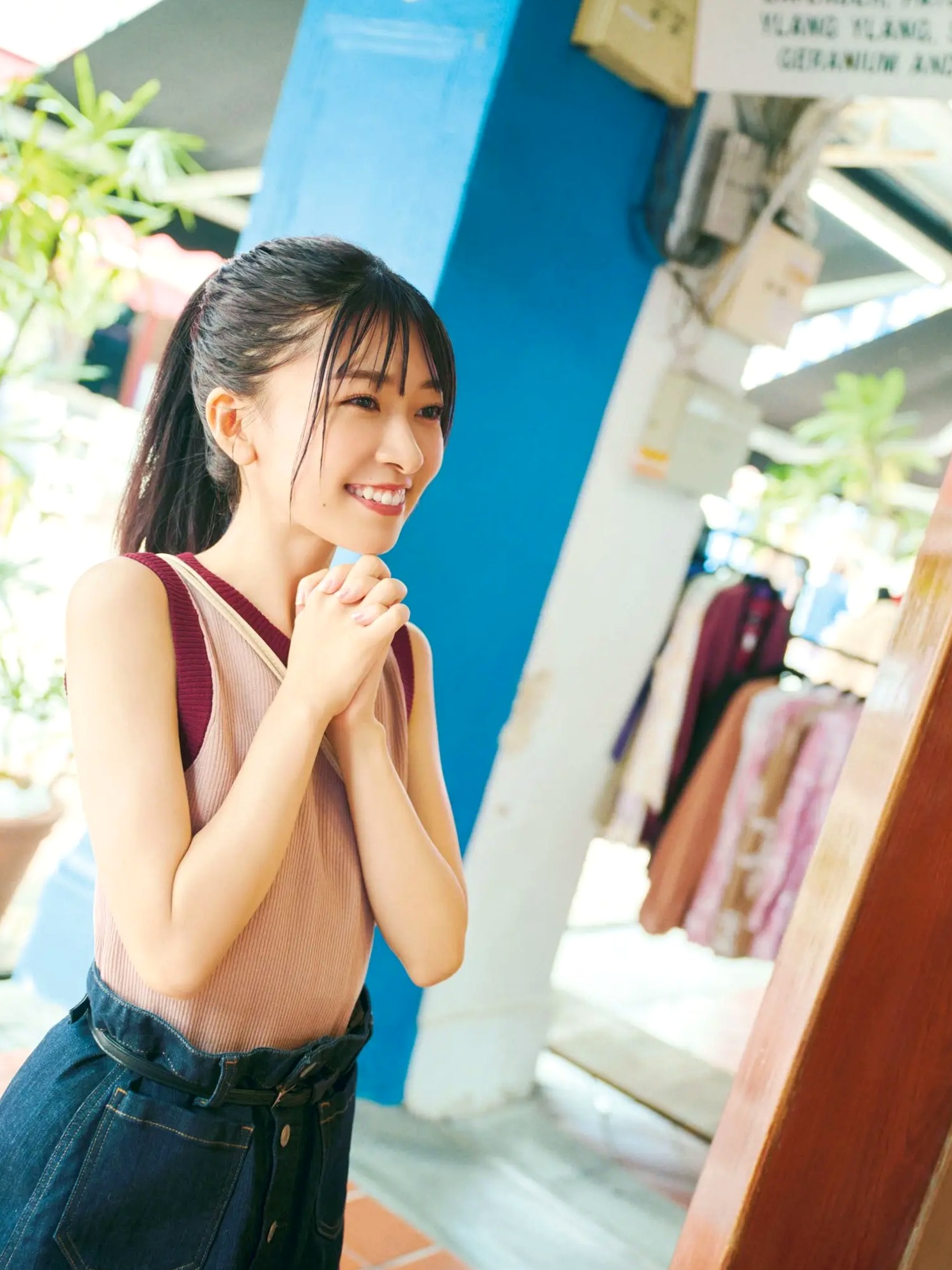 鈴原希実《届け》写真集 - 日本治愈系女神户外旅拍与优雅私房画报 [126P]