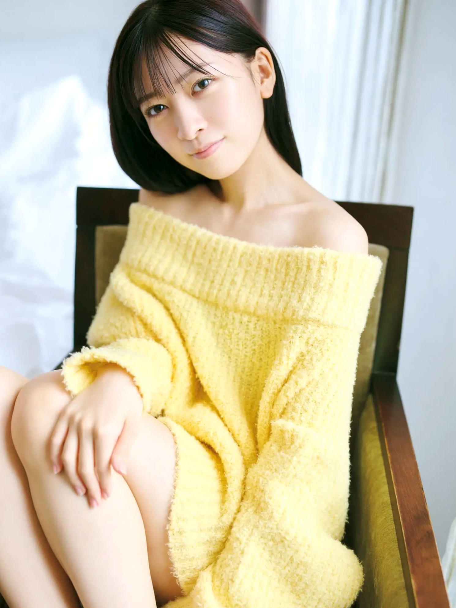 鈴原希実《届け》写真集 - 日本治愈系女神户外旅拍与优雅私房画报 [126P]