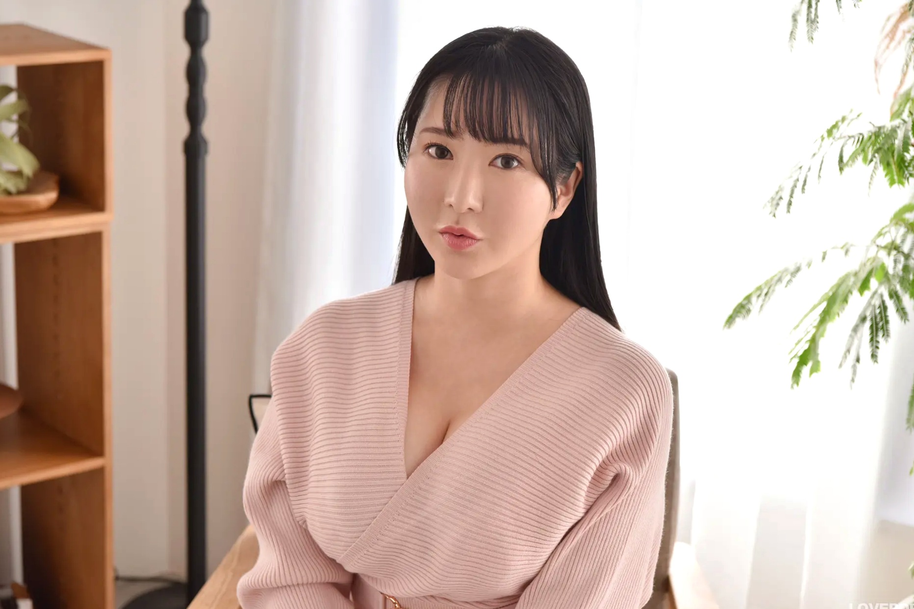 [LOVEPOP] Luna Amemiya 雨宮留菜 Photoset 04 [101P] 粉色针织裙温婉家居性感私房写真