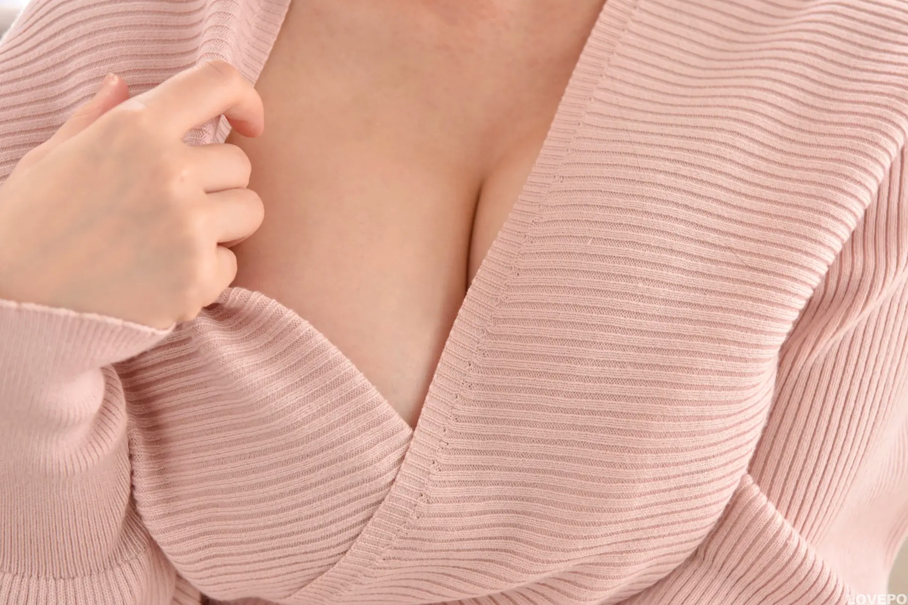 [LOVEPOP] Luna Amemiya 雨宮留菜 Photoset 04 [101P] 粉色针织裙温婉家居性感私房写真