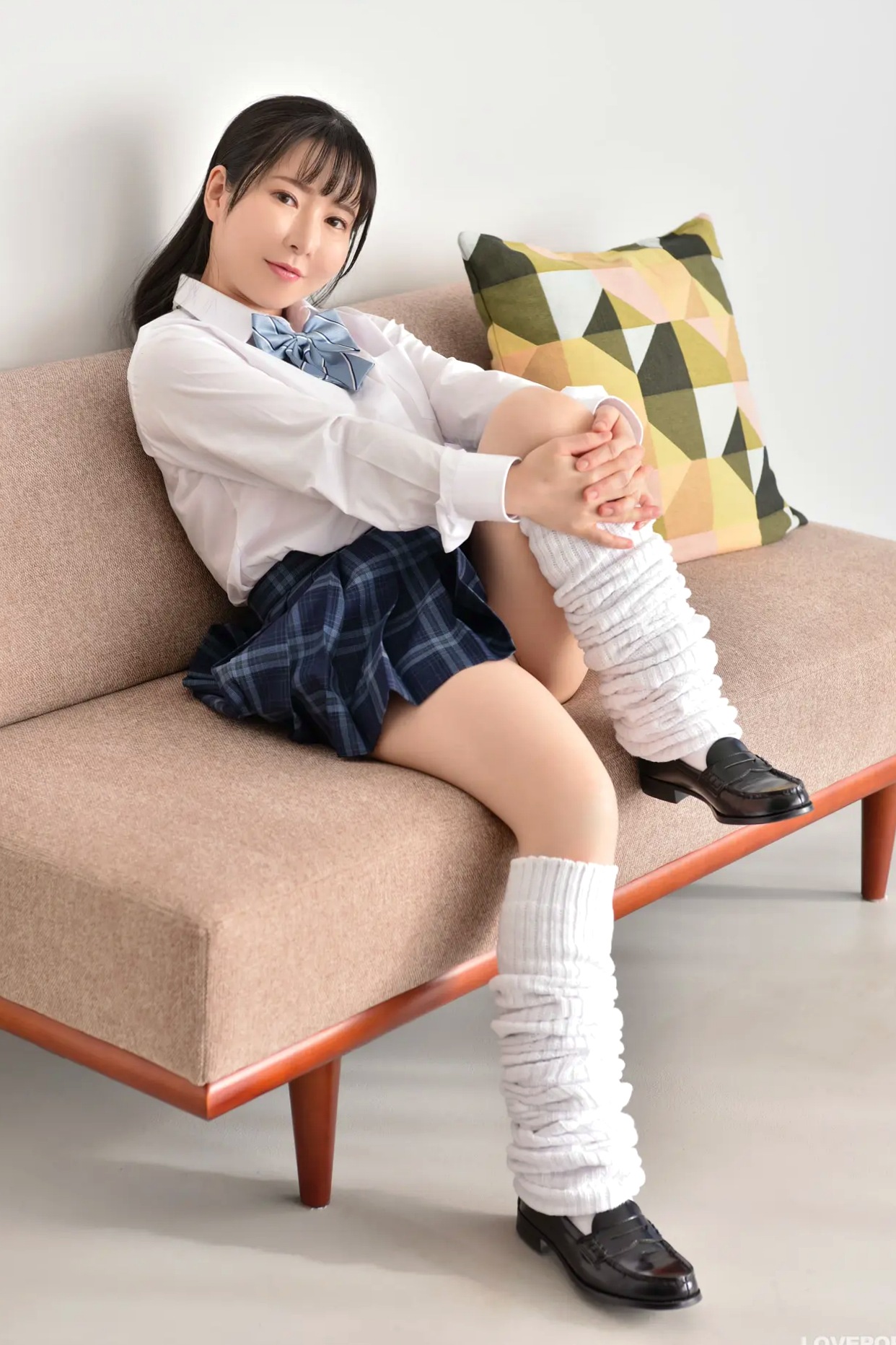 [LOVEPOP] Luna Amemiya 雨宮留菜 Photoset 03 日系JK制服清纯美腿写真 [102P]