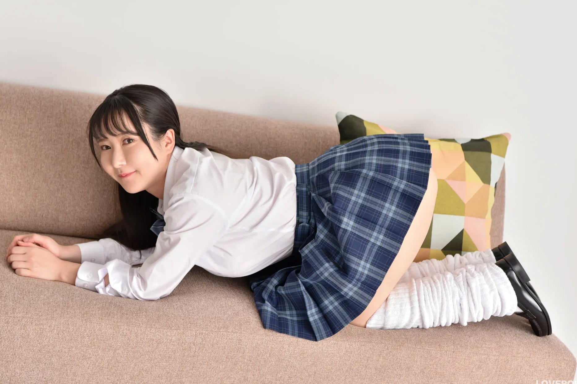 [LOVEPOP] Luna Amemiya 雨宮留菜 Photoset 03 日系JK制服清纯美腿写真 [102P]