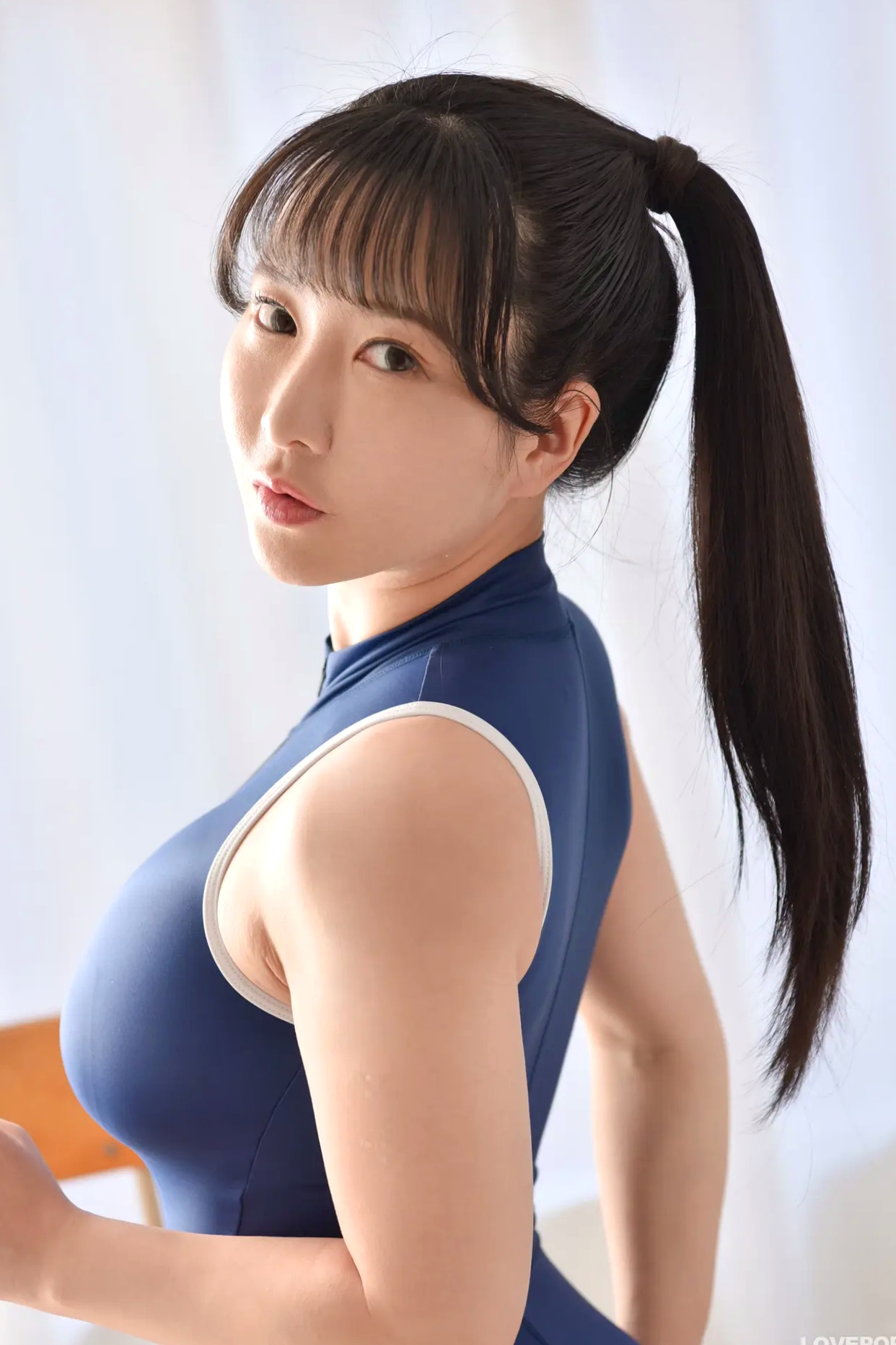 [LOVEPOP] Luna Amemiya 雨宮留菜 Photoset 01 [104P] 蓝色竞技泳衣性感私房写真