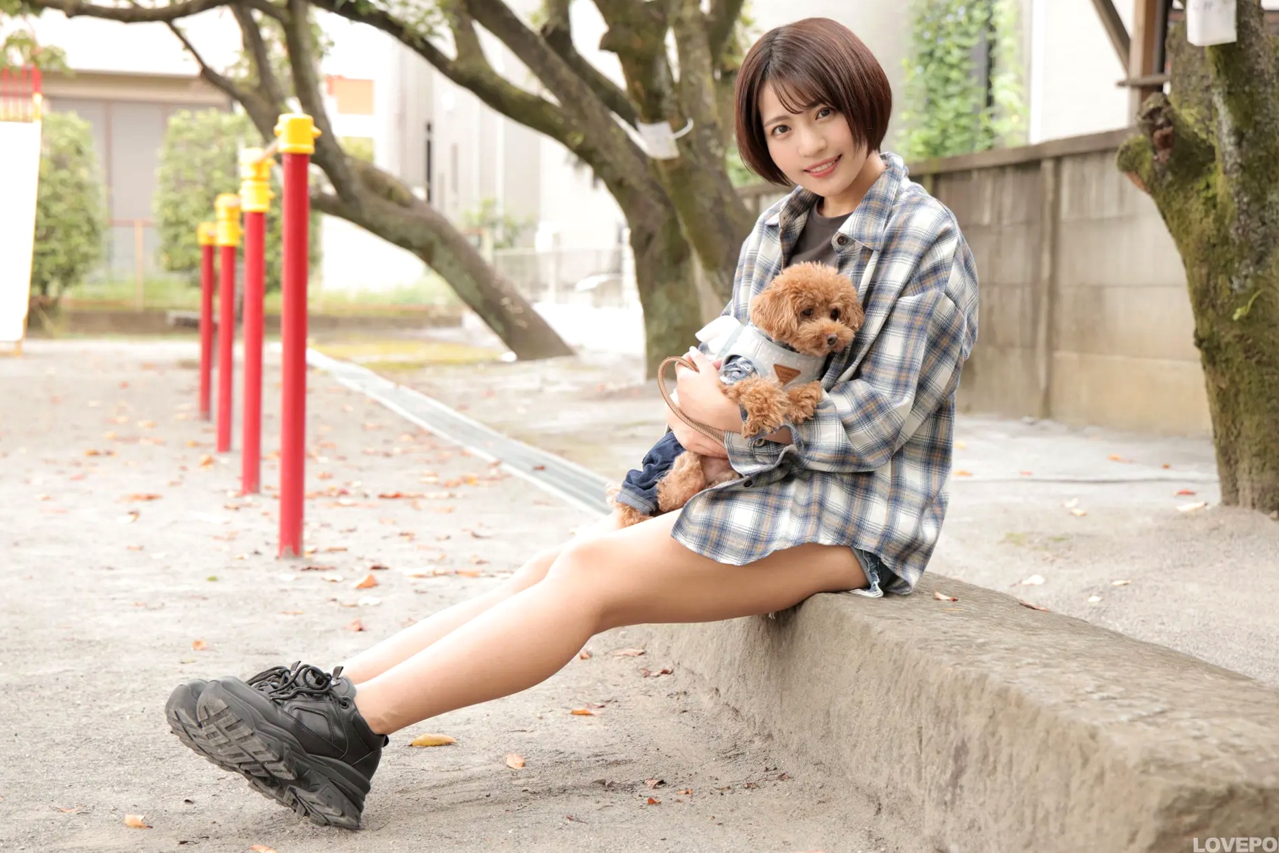 [LOVEPOP] Moeka Sasaki 佐々木萌香 Photoset 72 [108P] 户外游乐场清纯短发美腿写真