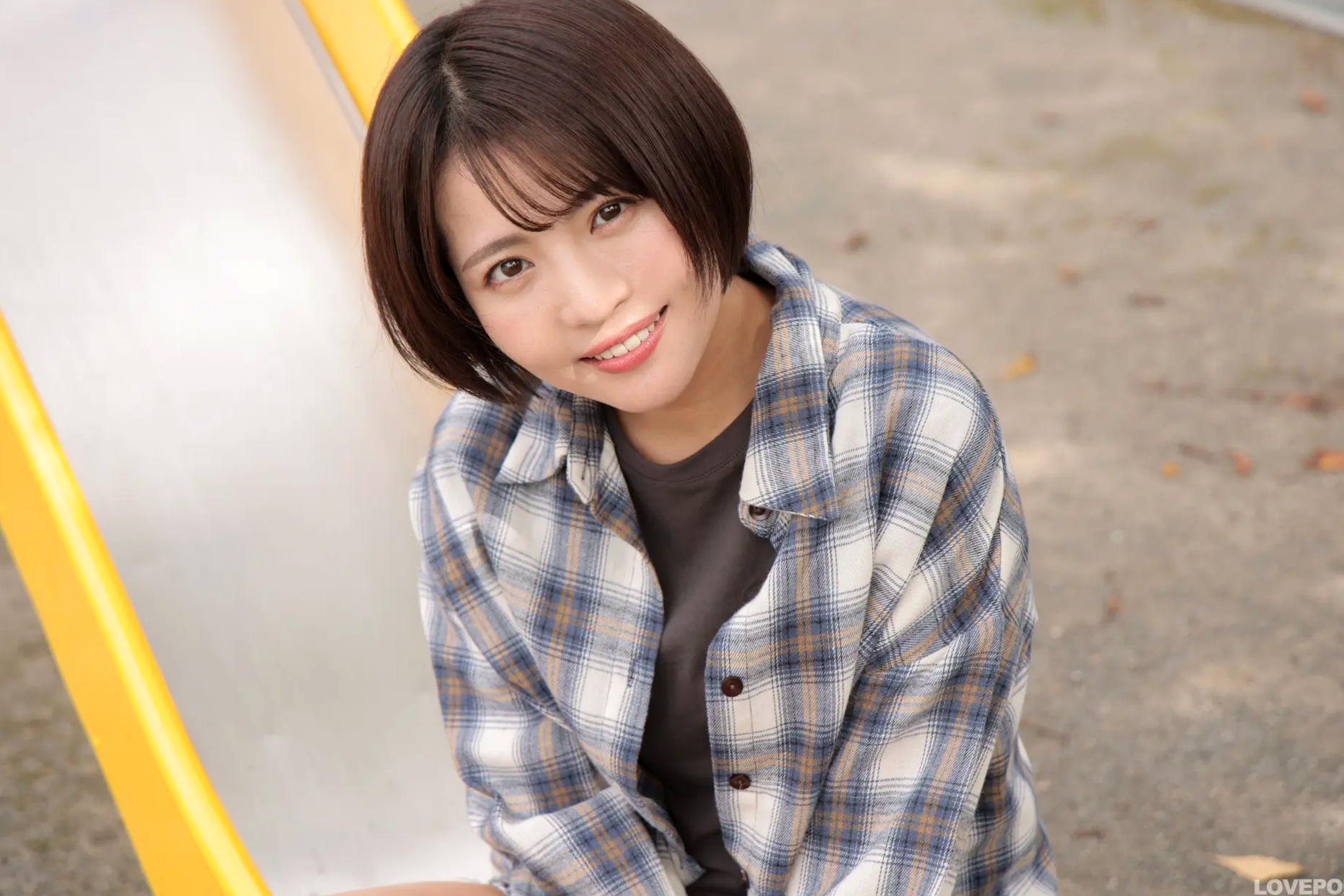 [LOVEPOP] Moeka Sasaki 佐々木萌香 Photoset 72 [108P] 户外游乐场清纯短发美腿写真